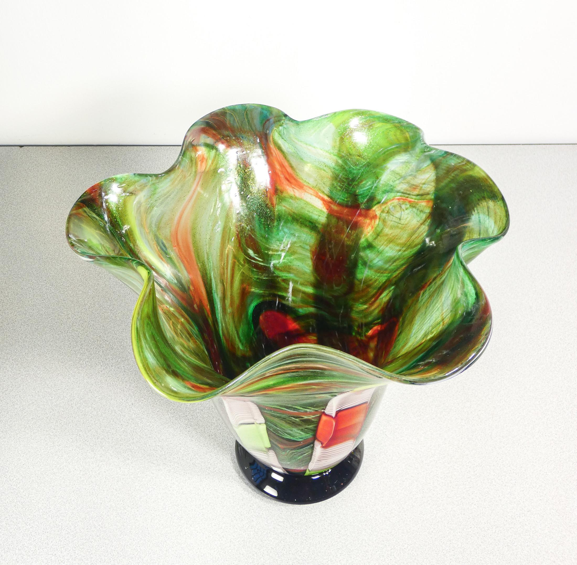 Large vase, Murano polychrome blown glass bowl, signed on bottom For Sale 4