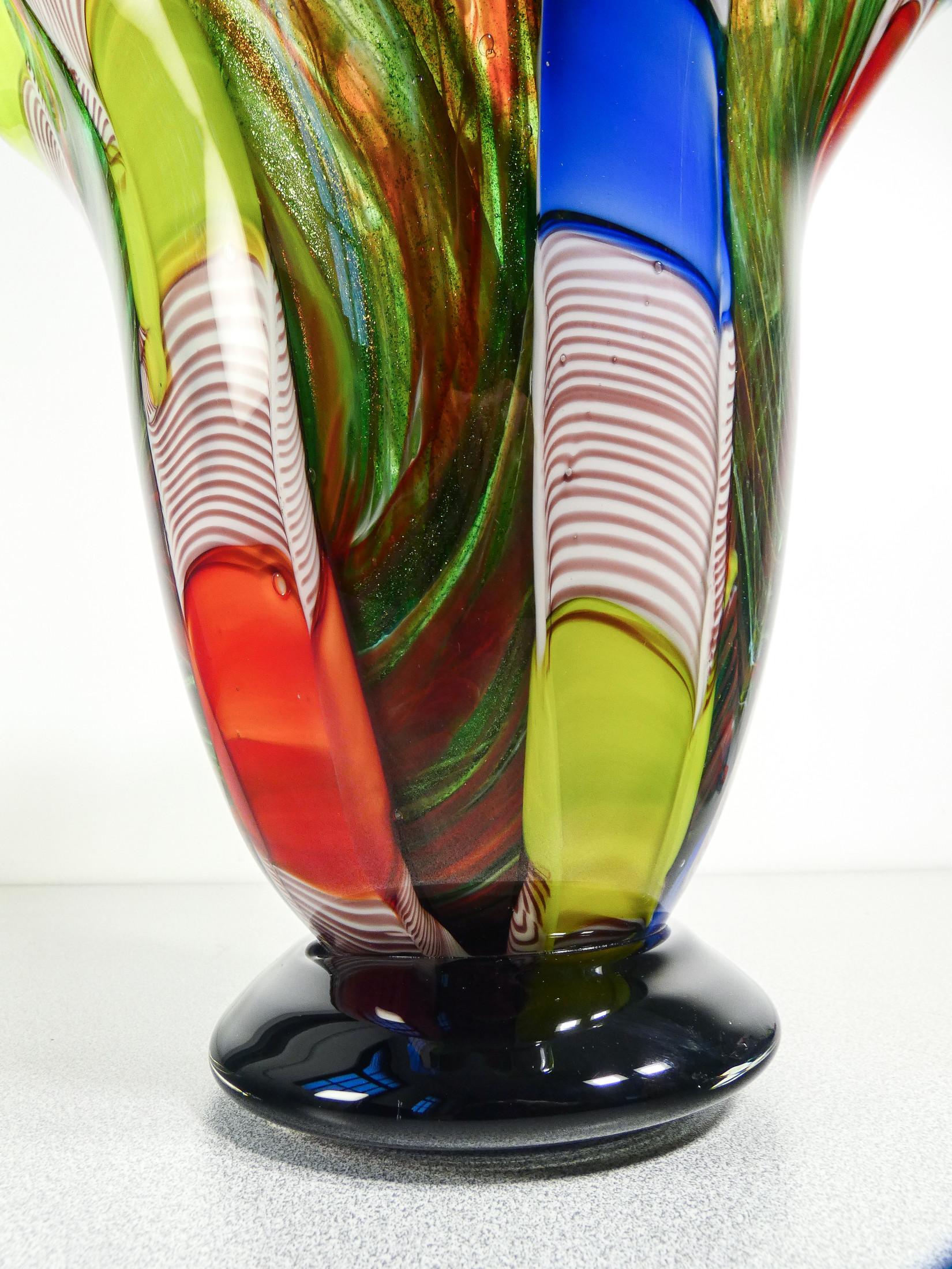 Large vase, Murano polychrome blown glass bowl, signed on bottom For Sale 7