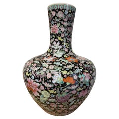 Große dekorative florale Vase China 1930er Jahre Art Deco Schwarzer Boden