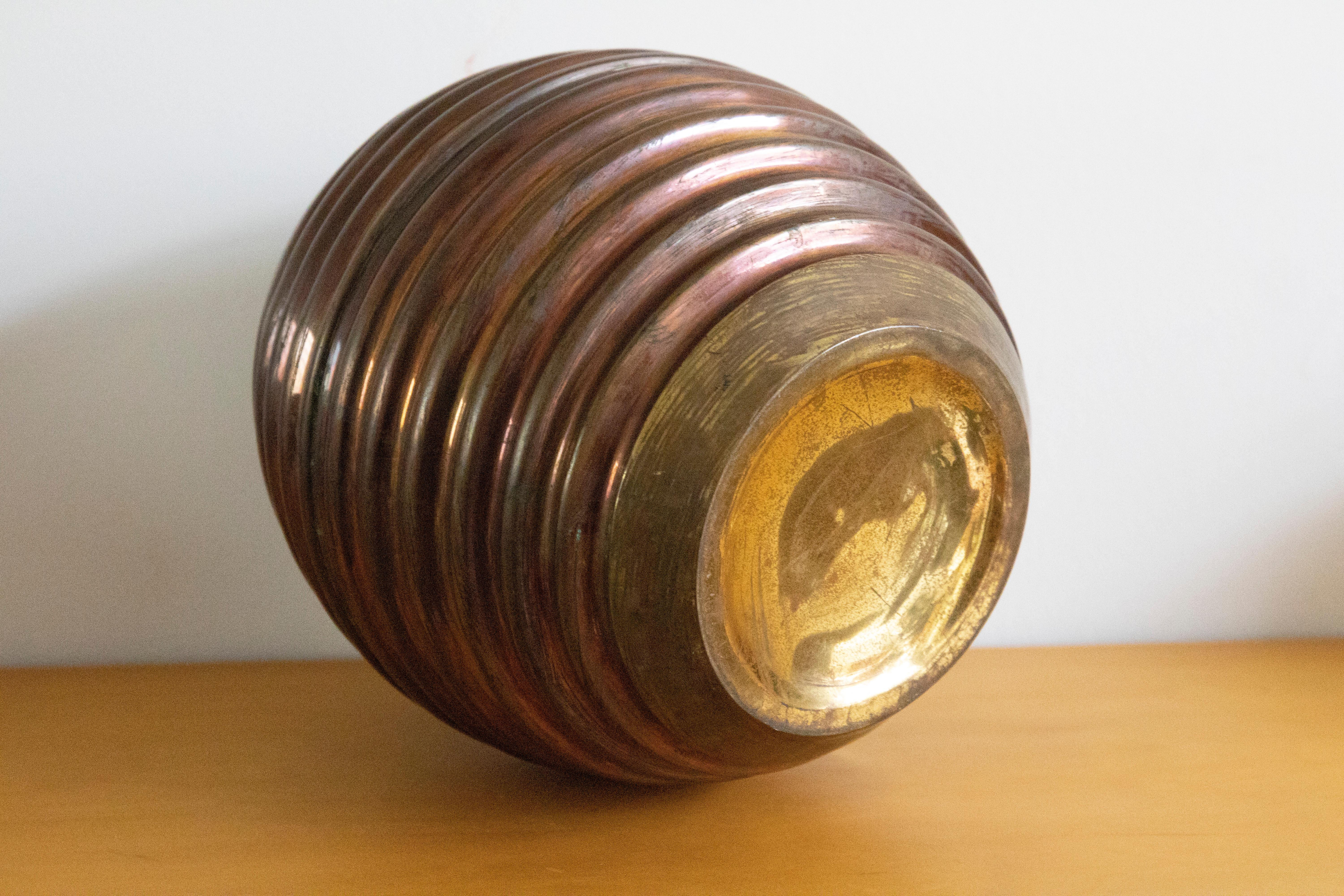 Mid-20th Century Large copper deco vase, Italian manufacture For Sale