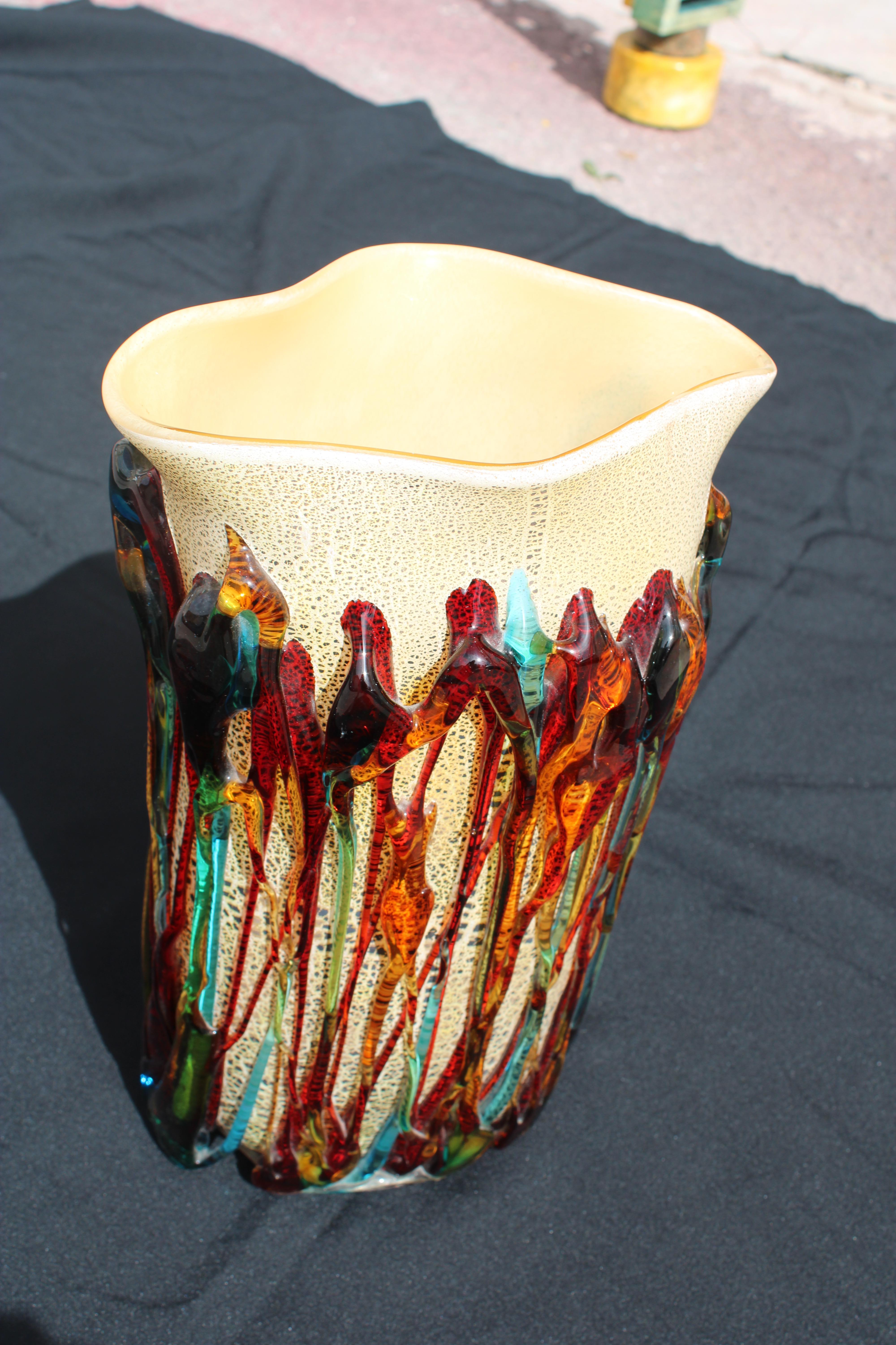 Große Vase aus Muranoglas Vollständig handgefertigt Italien 1990 Farbig (Moderne) im Angebot