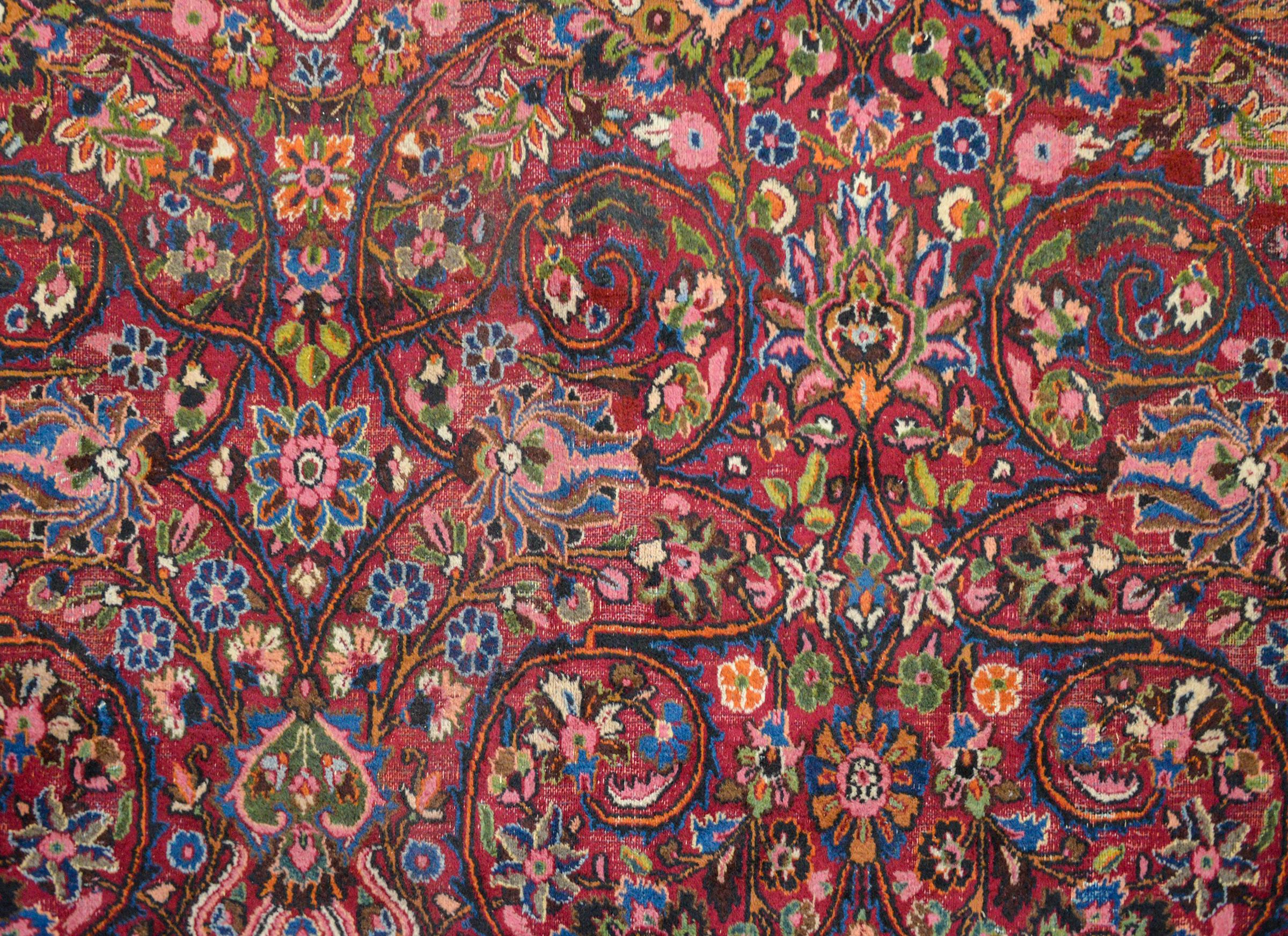 Grande Vintage Mashad Rug In Good Condition For Sale In Chicago, IL