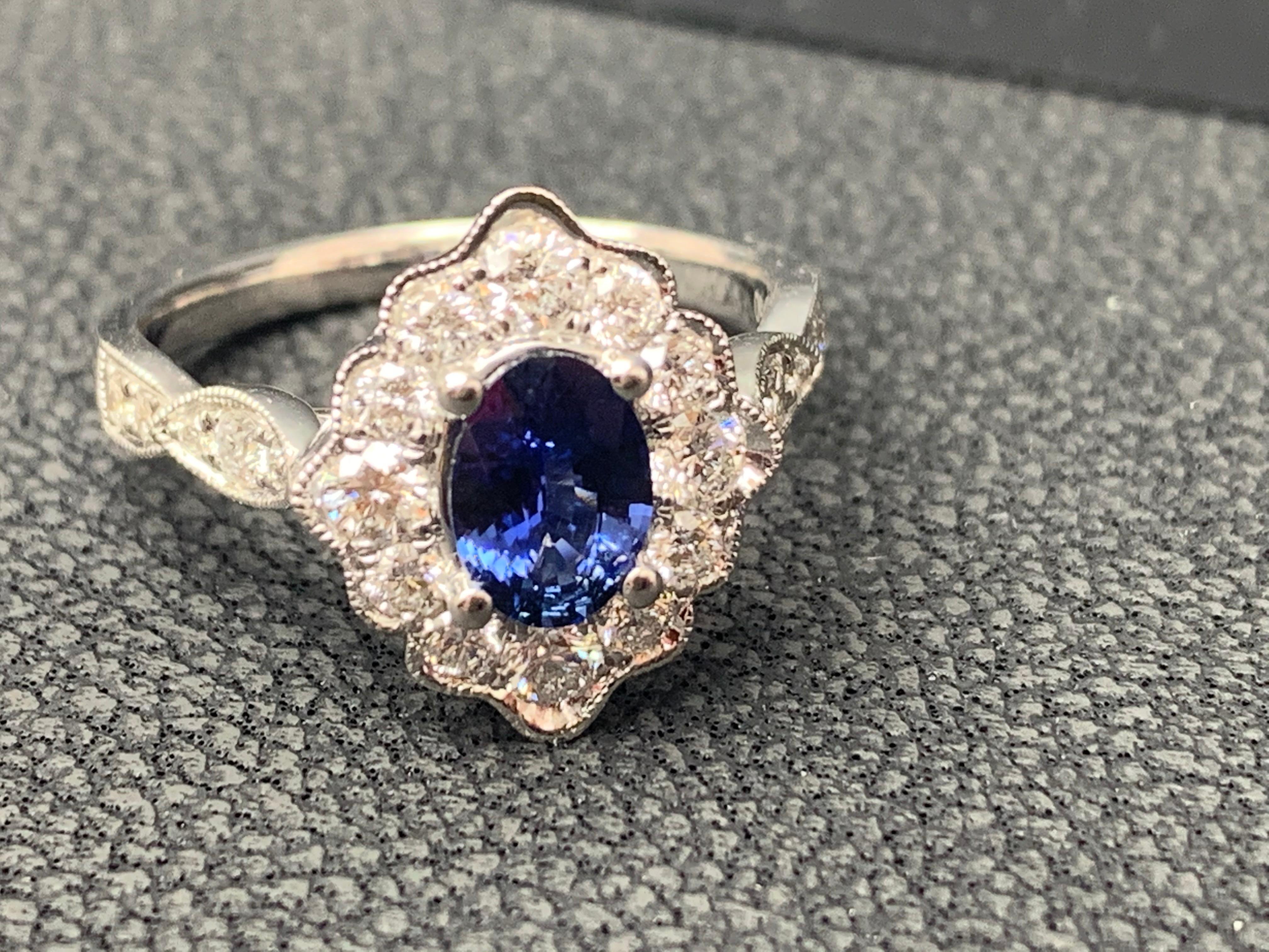 Anello in oro bianco 18 carati con zaffiro e diamante di forma ovale da 0,72 carati in vendita 8