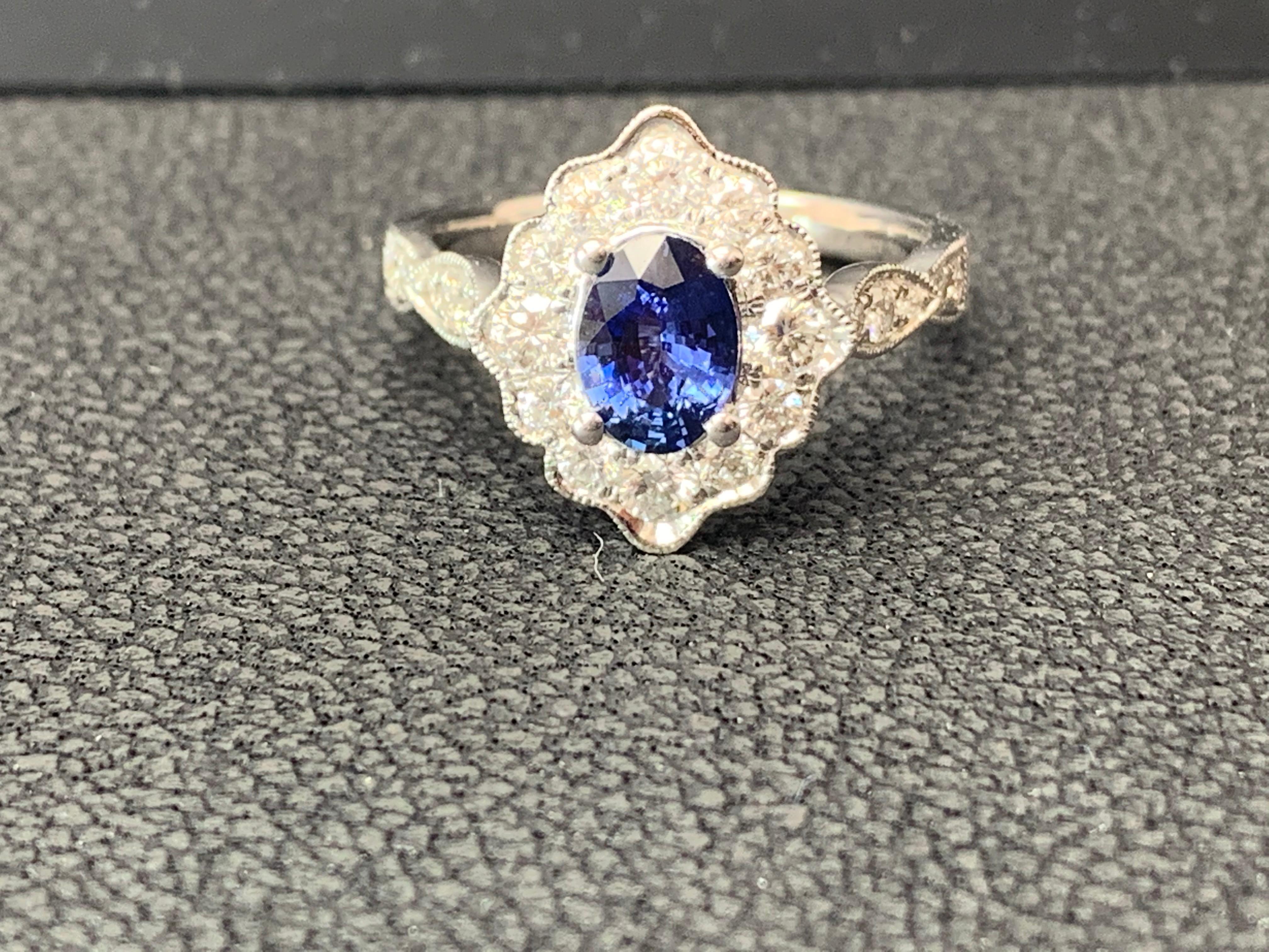 Anello in oro bianco 18 carati con zaffiro e diamante di forma ovale da 0,72 carati in vendita 10