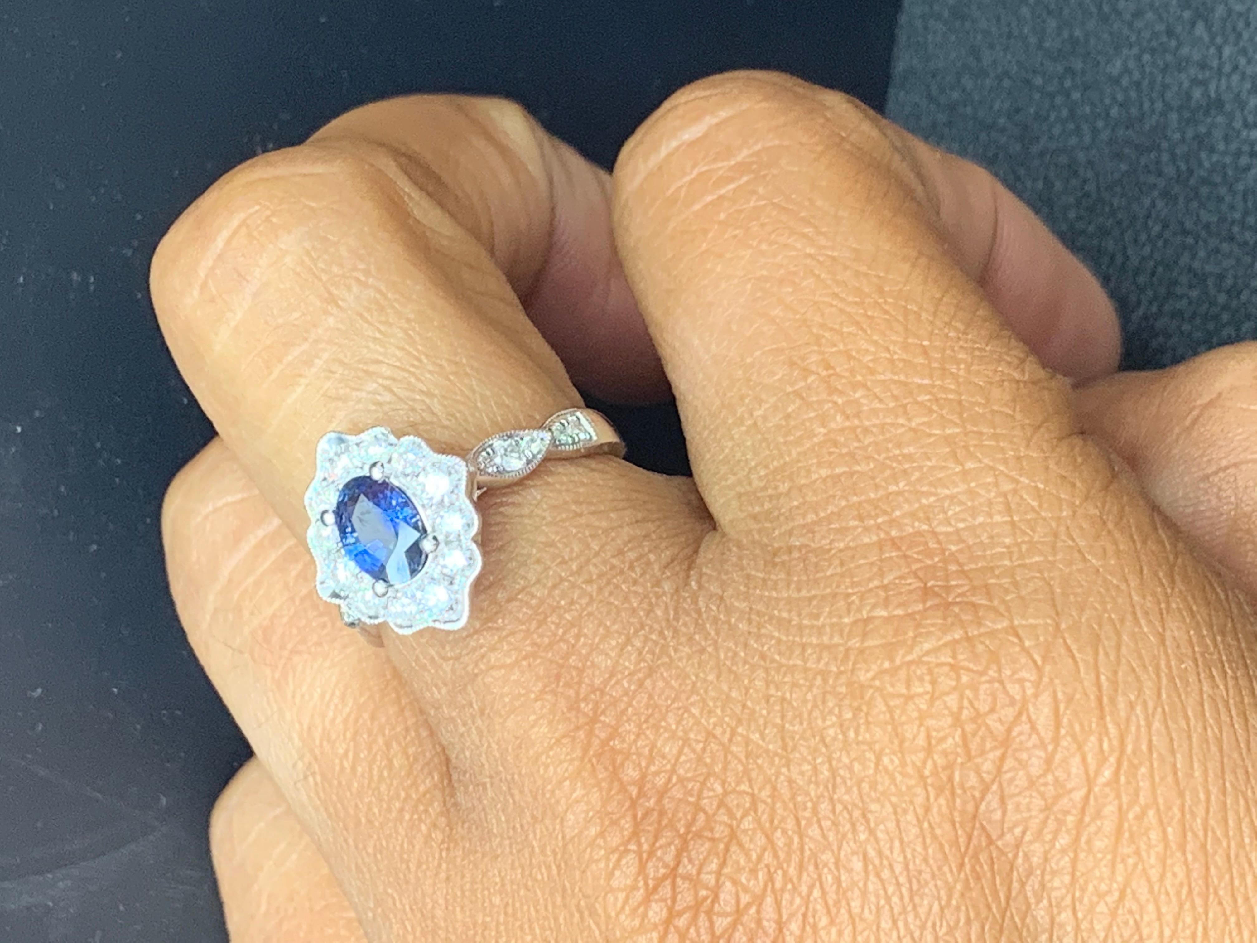 Anello in oro bianco 18 carati con zaffiro e diamante di forma ovale da 0,72 carati in vendita 12