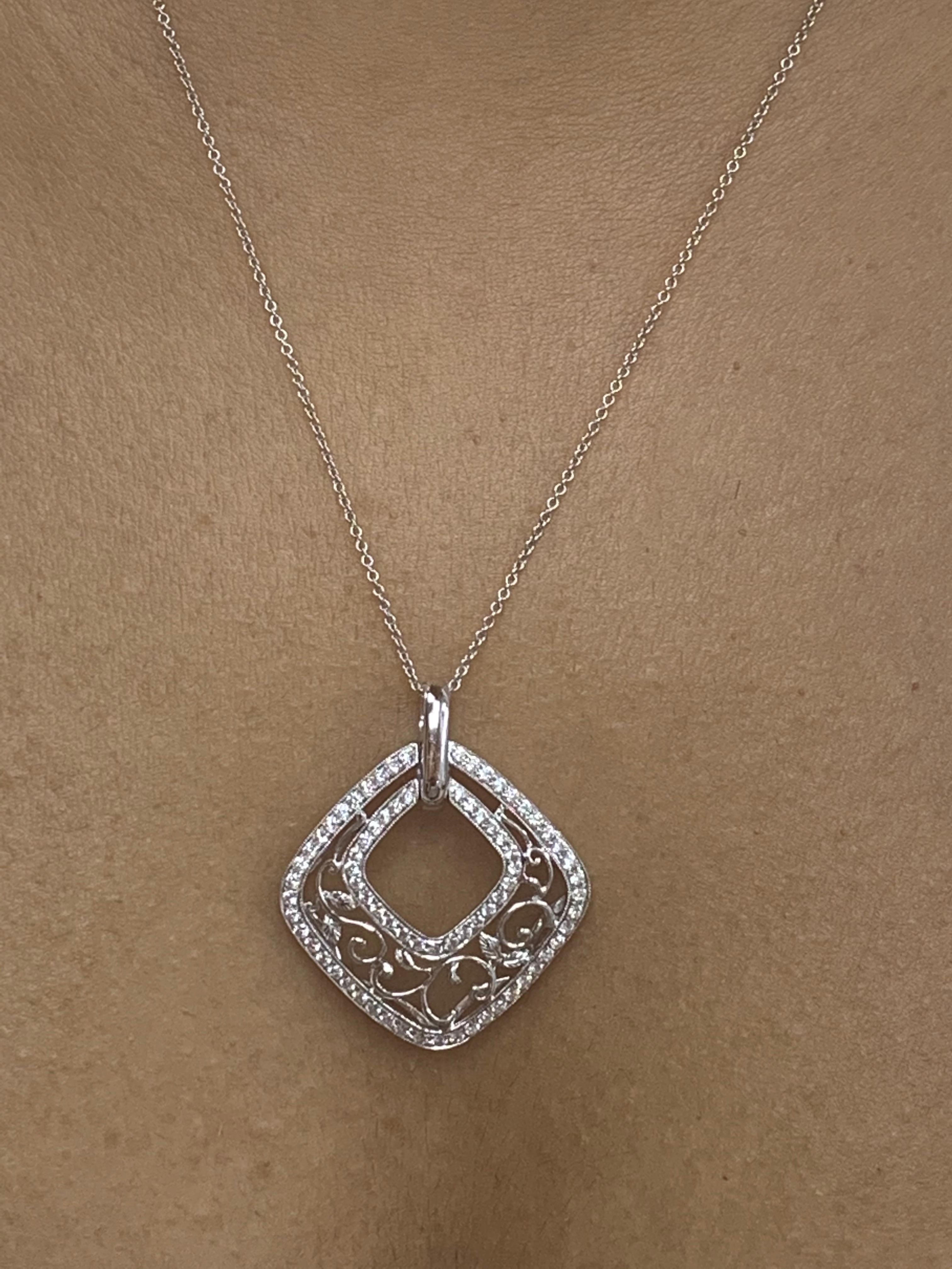 0.79 Carat Vintage Style Diamond Pendant in 18K White Gold For Sale 4