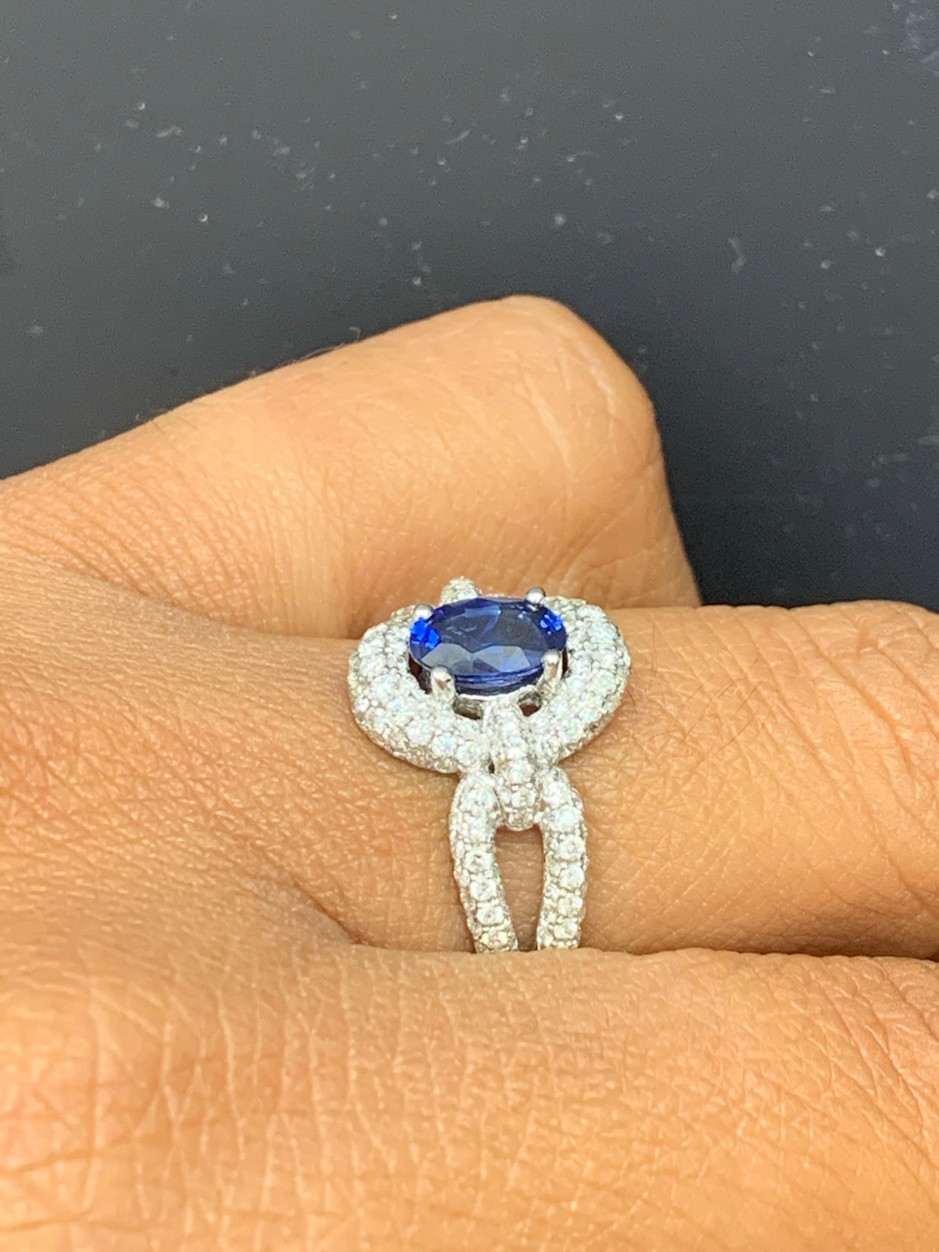 Grandeur 0.94 Carat Oval Blue Sapphire Diamond 18K White Gold Engagement Ring For Sale 9
