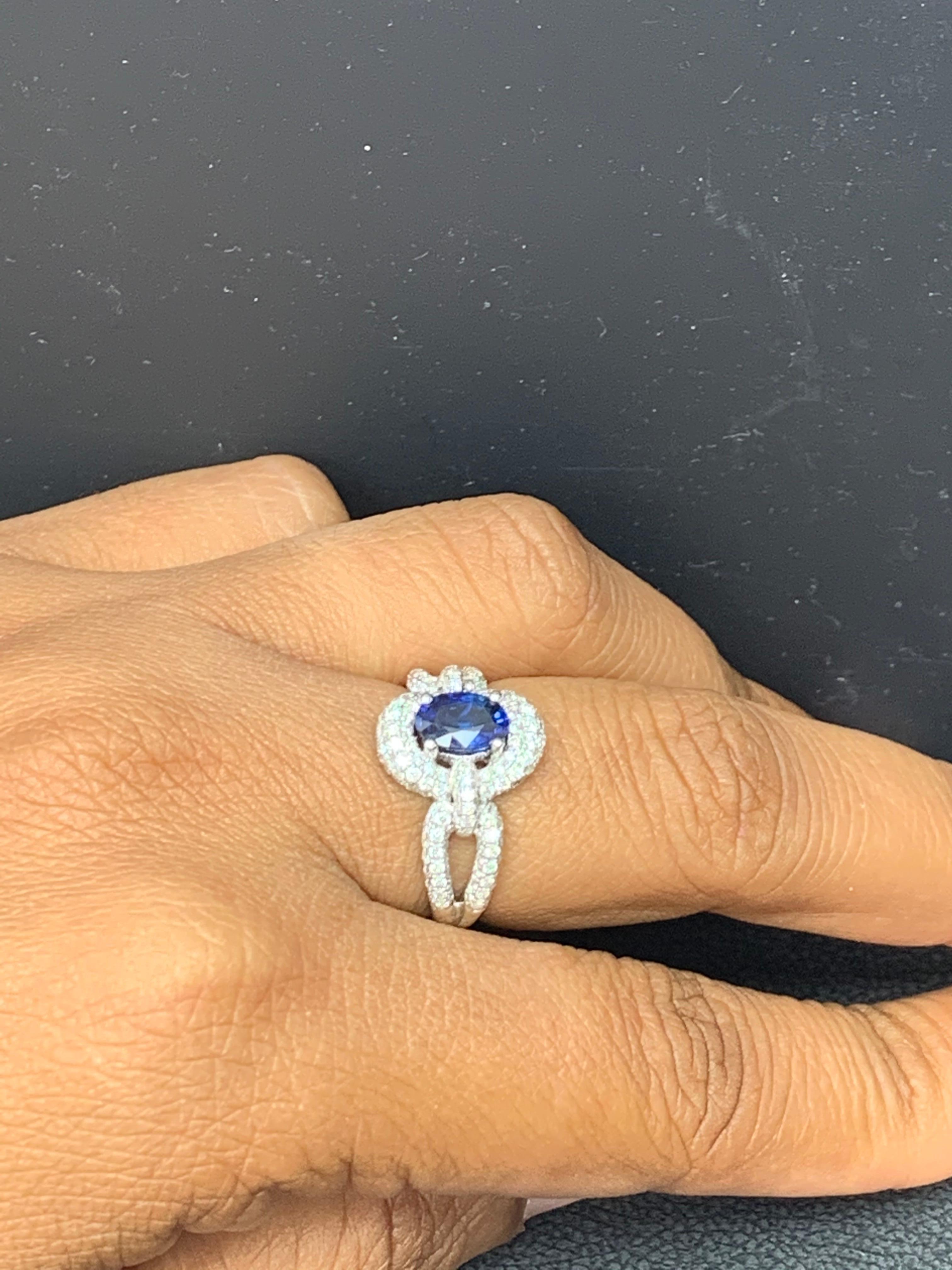 Grandeur 0.94 Carat Oval Blue Sapphire Diamond 18K White Gold Engagement Ring For Sale 11
