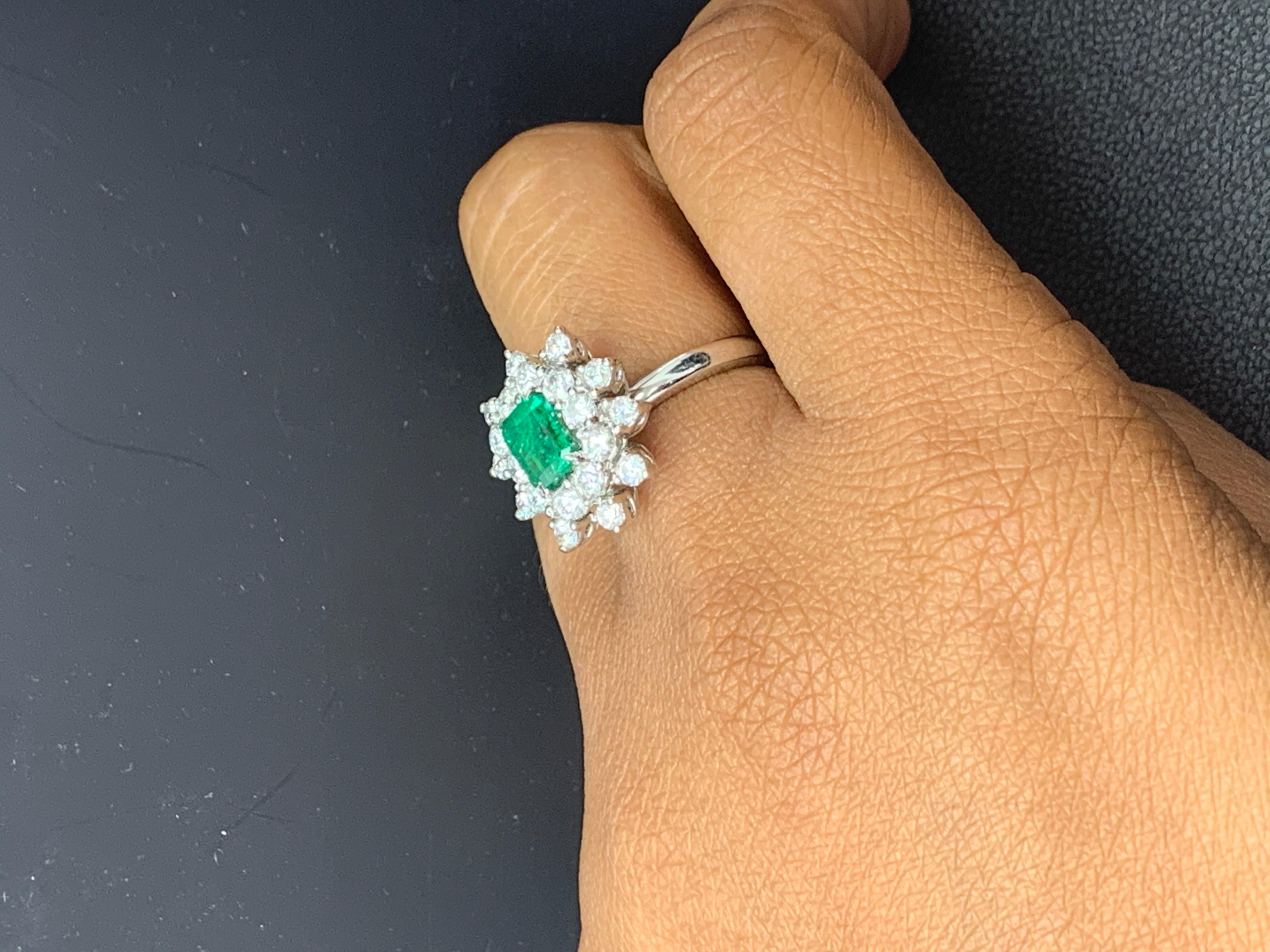 Grandeur 1.06 Carat Emerald Cut Emerald and Diamond 18 K WhiteGold Cocktail Ring For Sale 11