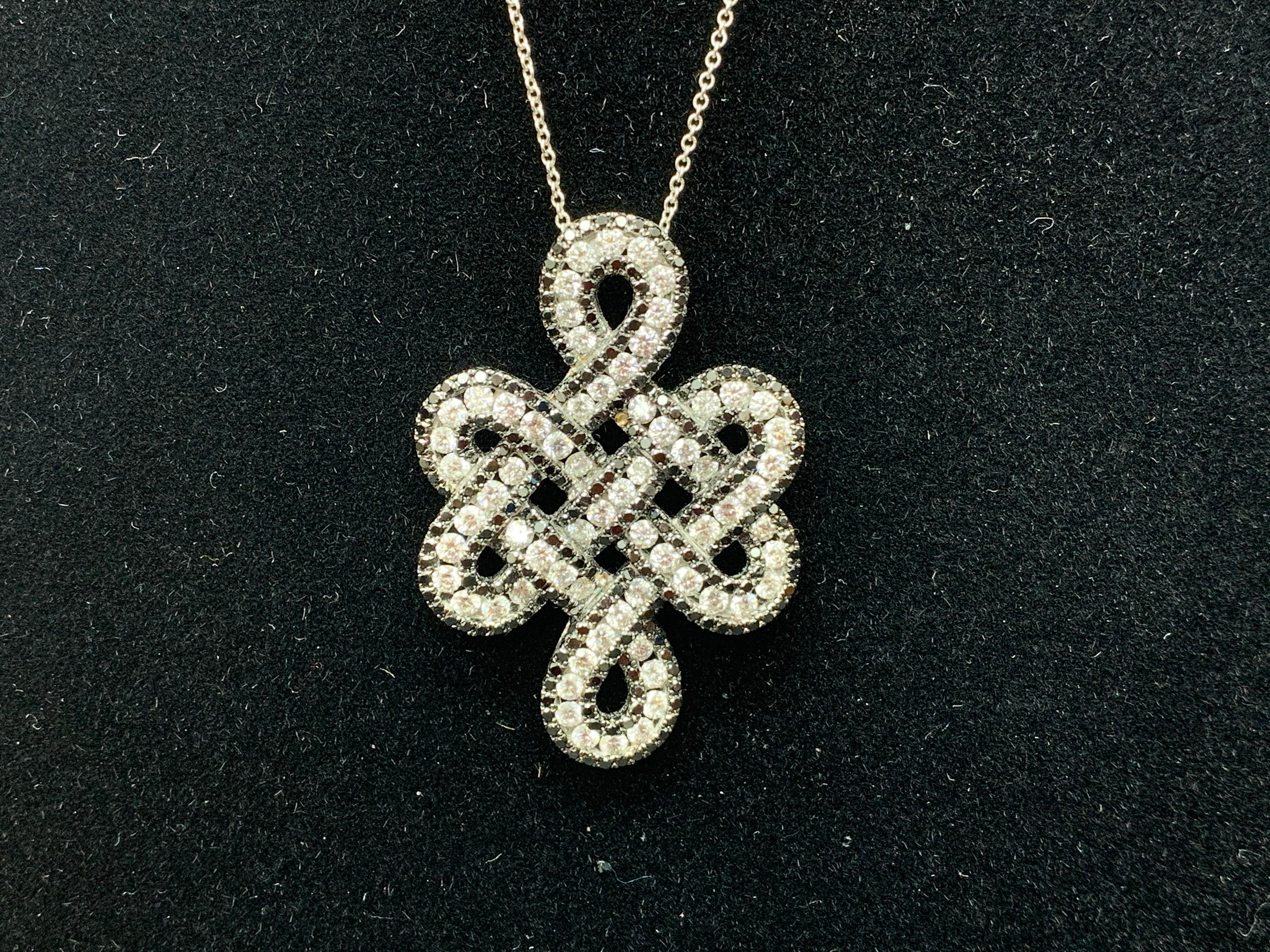 Round Cut Grandeur 1.31 Carat Fancy Black and White Diamond Pendant Necklace in 18K For Sale