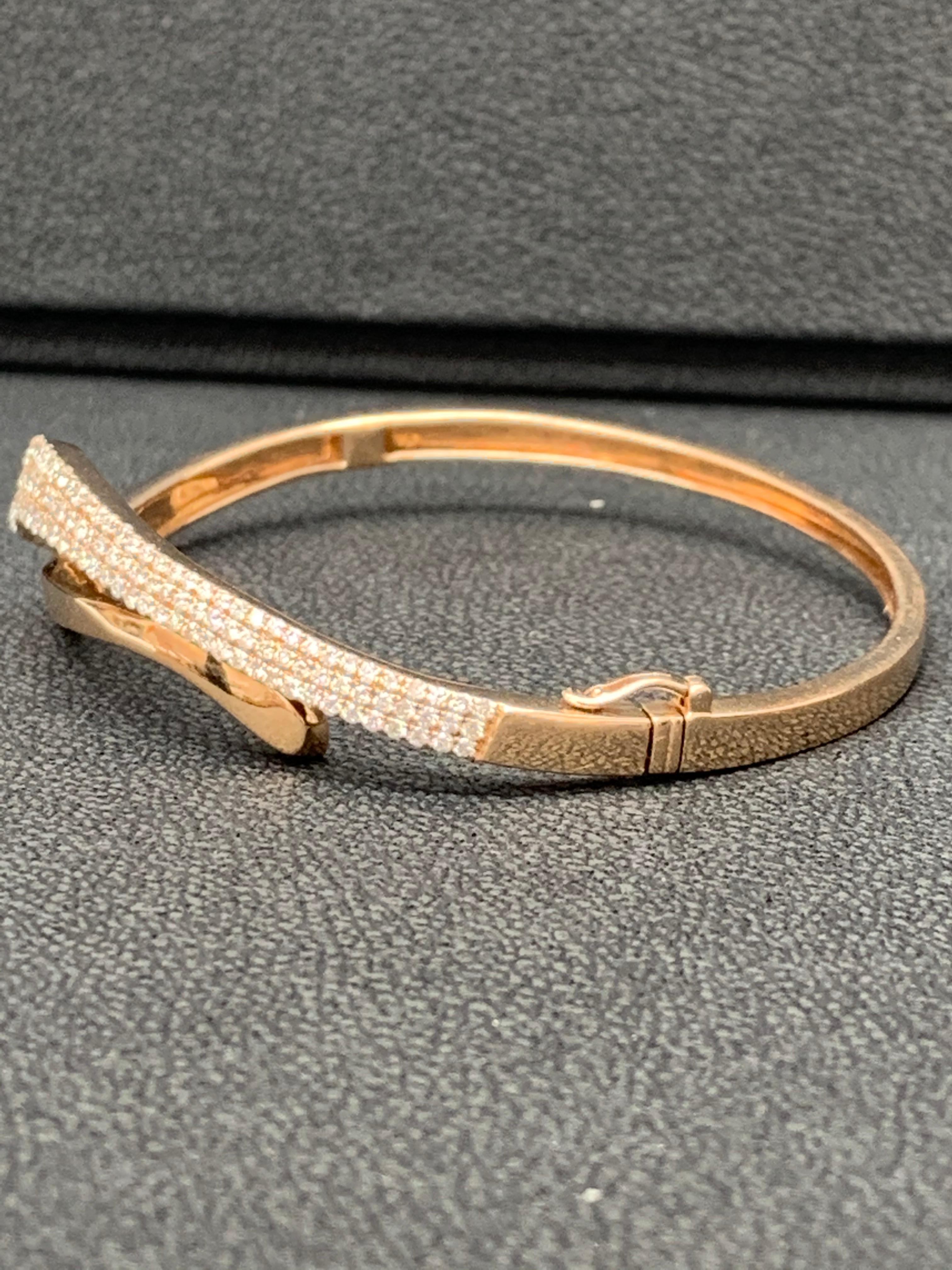 Grandeur 1.36 Carat Diamond Rose Gold 14K Bangle For Sale 2