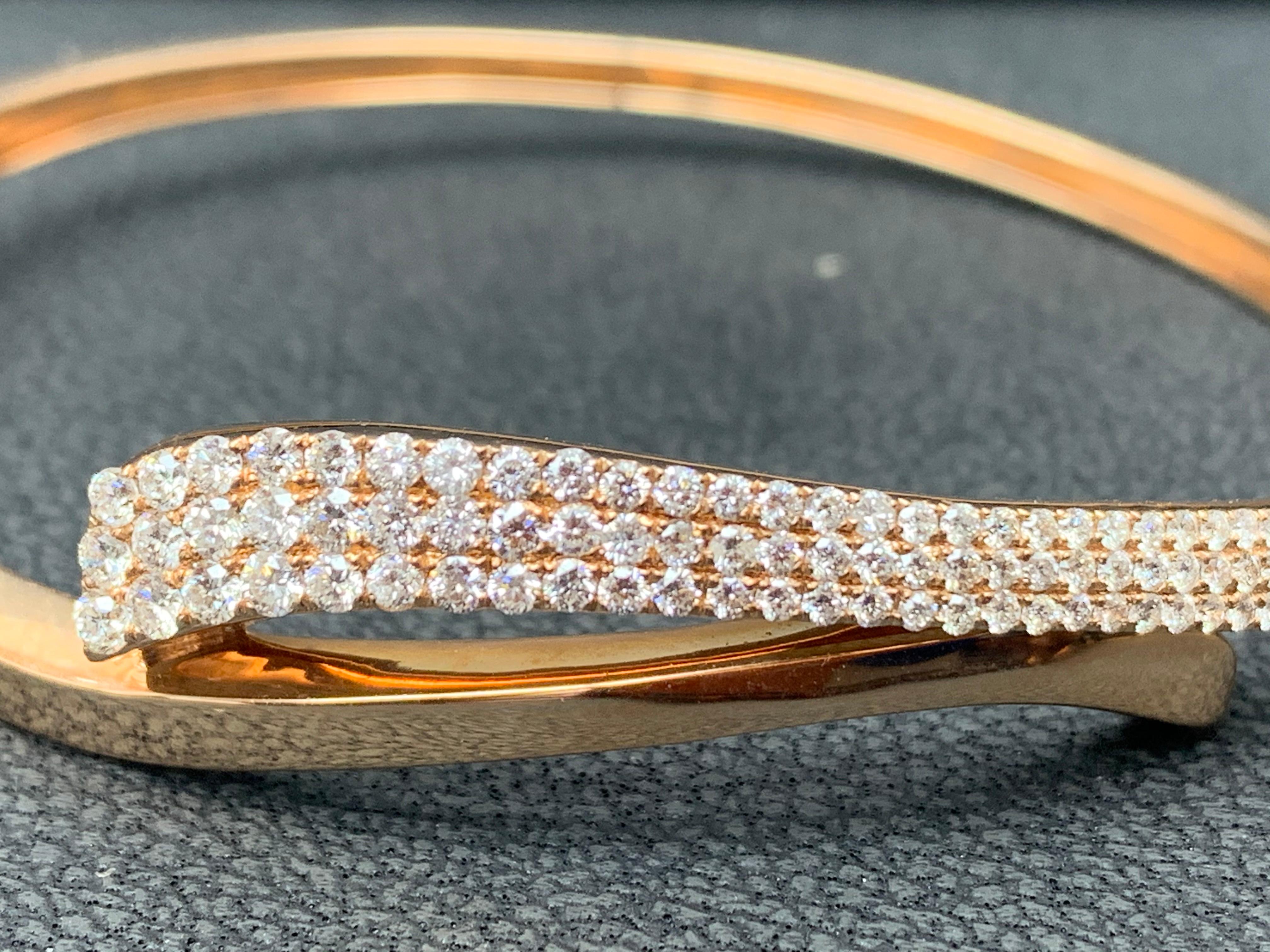 Grandeur 1.36 Carat Diamond Rose Gold 14K Bangle In New Condition For Sale In NEW YORK, NY