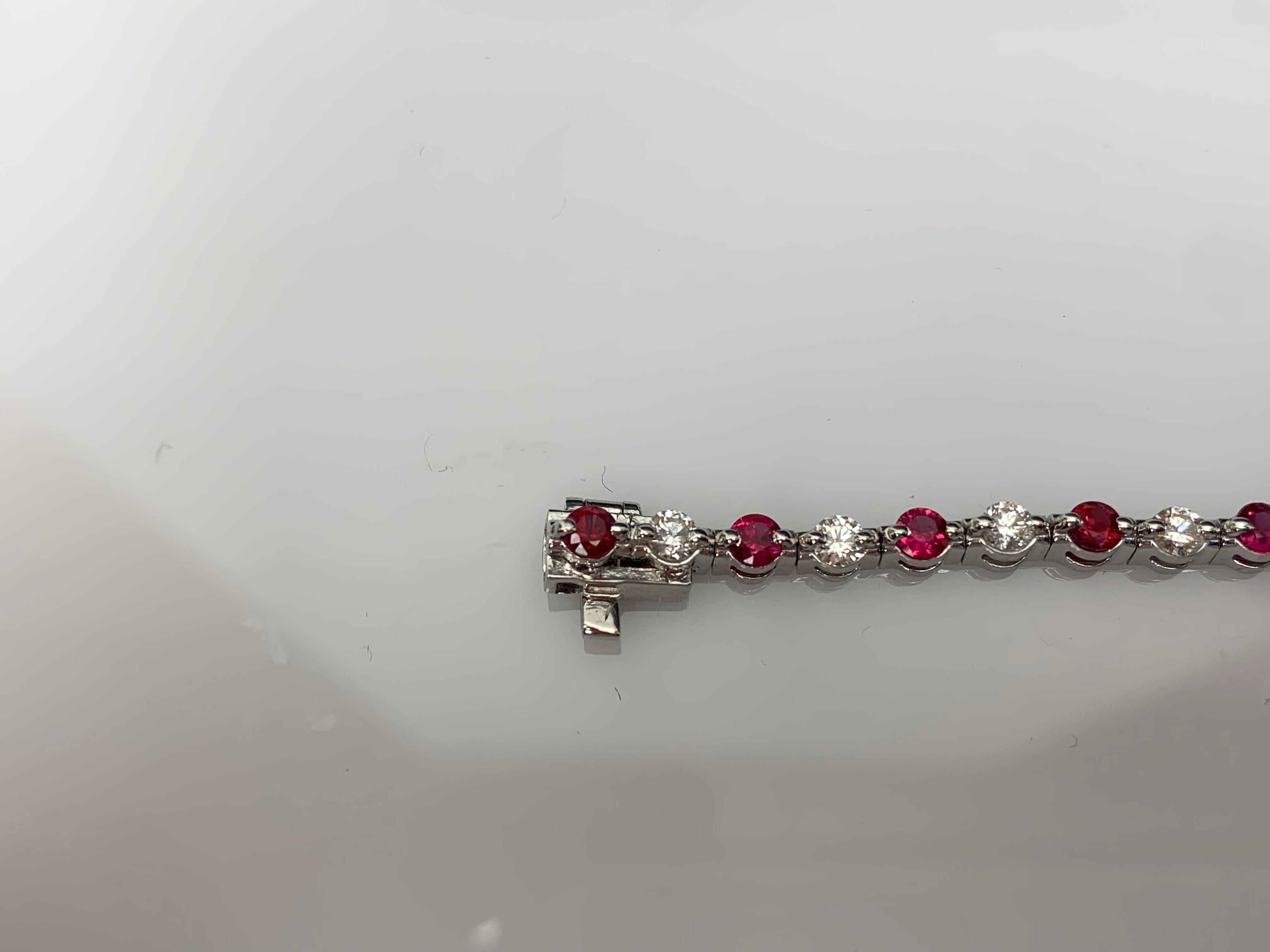 Bracelet Grandeur en or blanc 14 carats avec rubis rond et diamants de 1,98 carat en vente 13