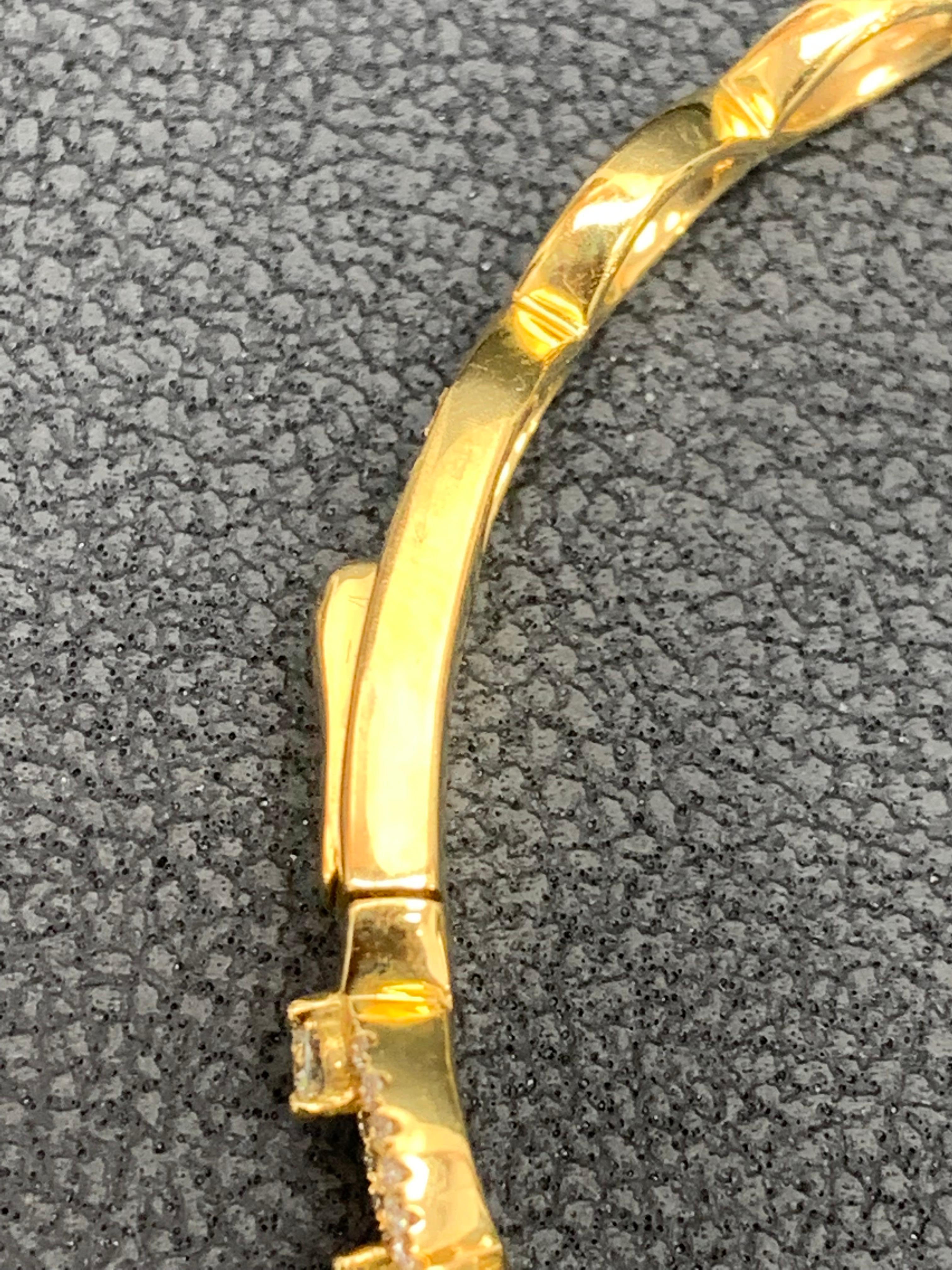 2.00 Carat Diamond Fashion Bangle in 18K Yellow Gold In New Condition For Sale In NEW YORK, NY