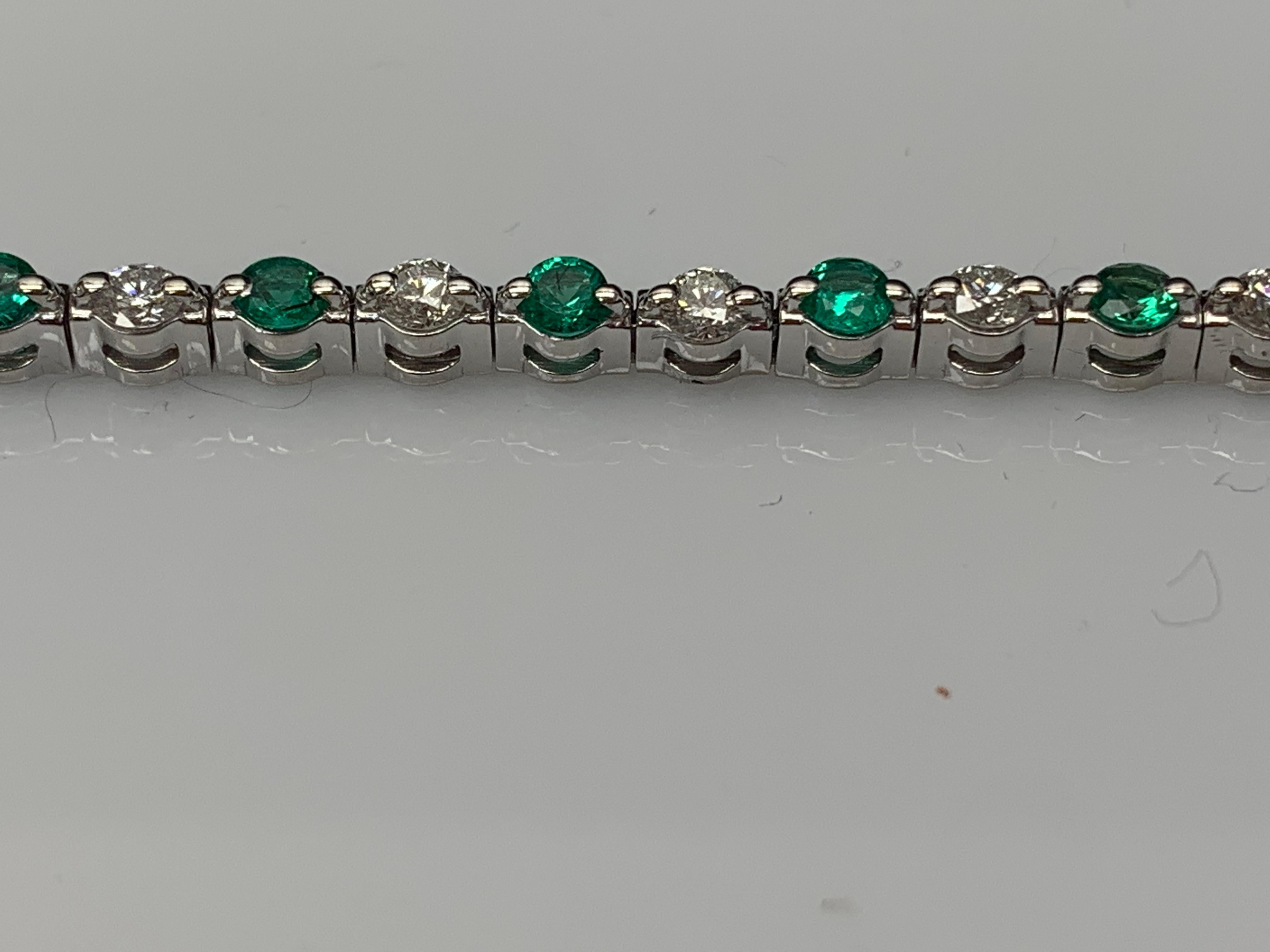 Grandeur 2.24 Carat Round Emerald and Diamond Bracelet in 14K White Gold For Sale 10