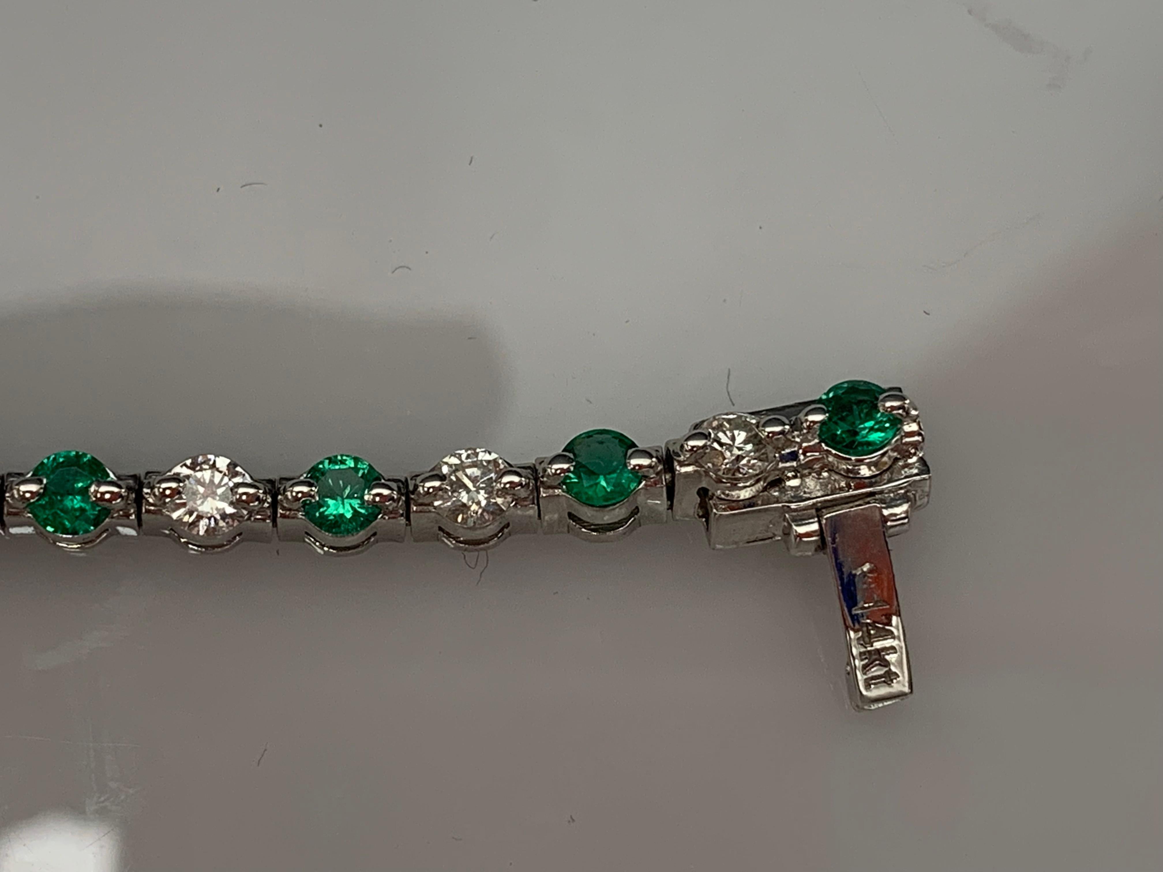 Grandeur 2.24 Carat Round Emerald and Diamond Bracelet in 14K White Gold For Sale 11