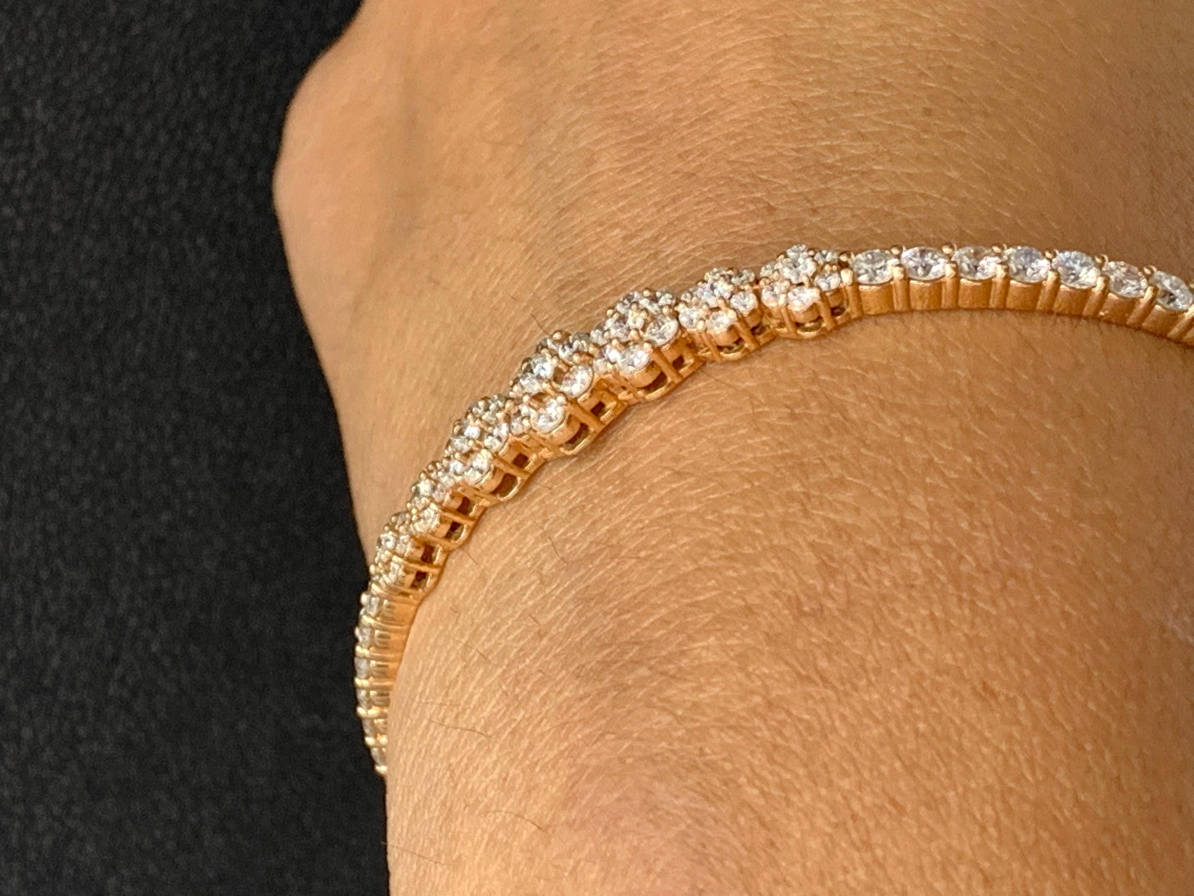 Grandeur 2.54 Carat Brilliant Cut Diamond Bangle in 18K Rose Gold For Sale 7