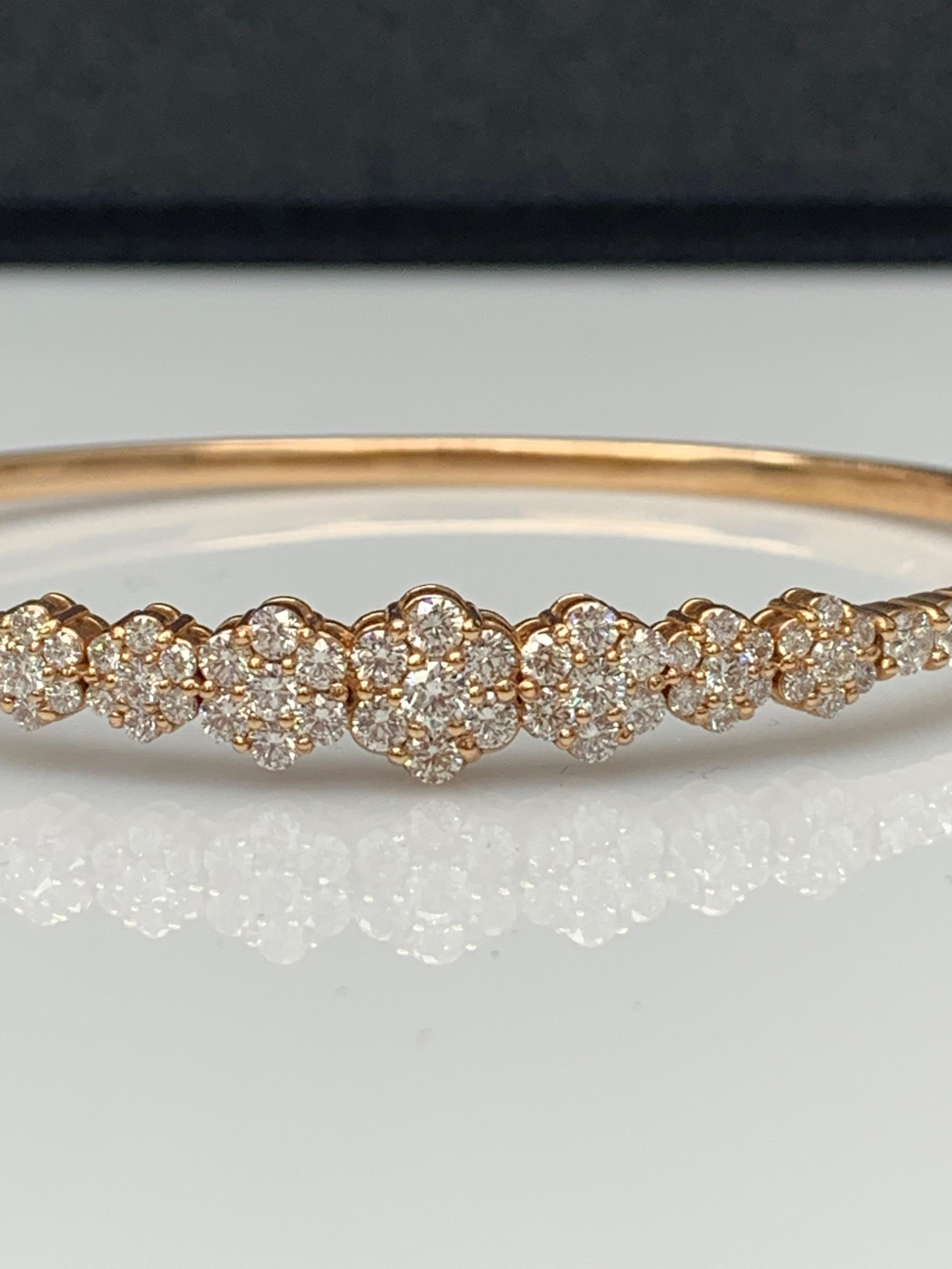 Grandeur 2.54 Carat Brilliant Cut Diamond Bangle in 18K Rose Gold For Sale 3