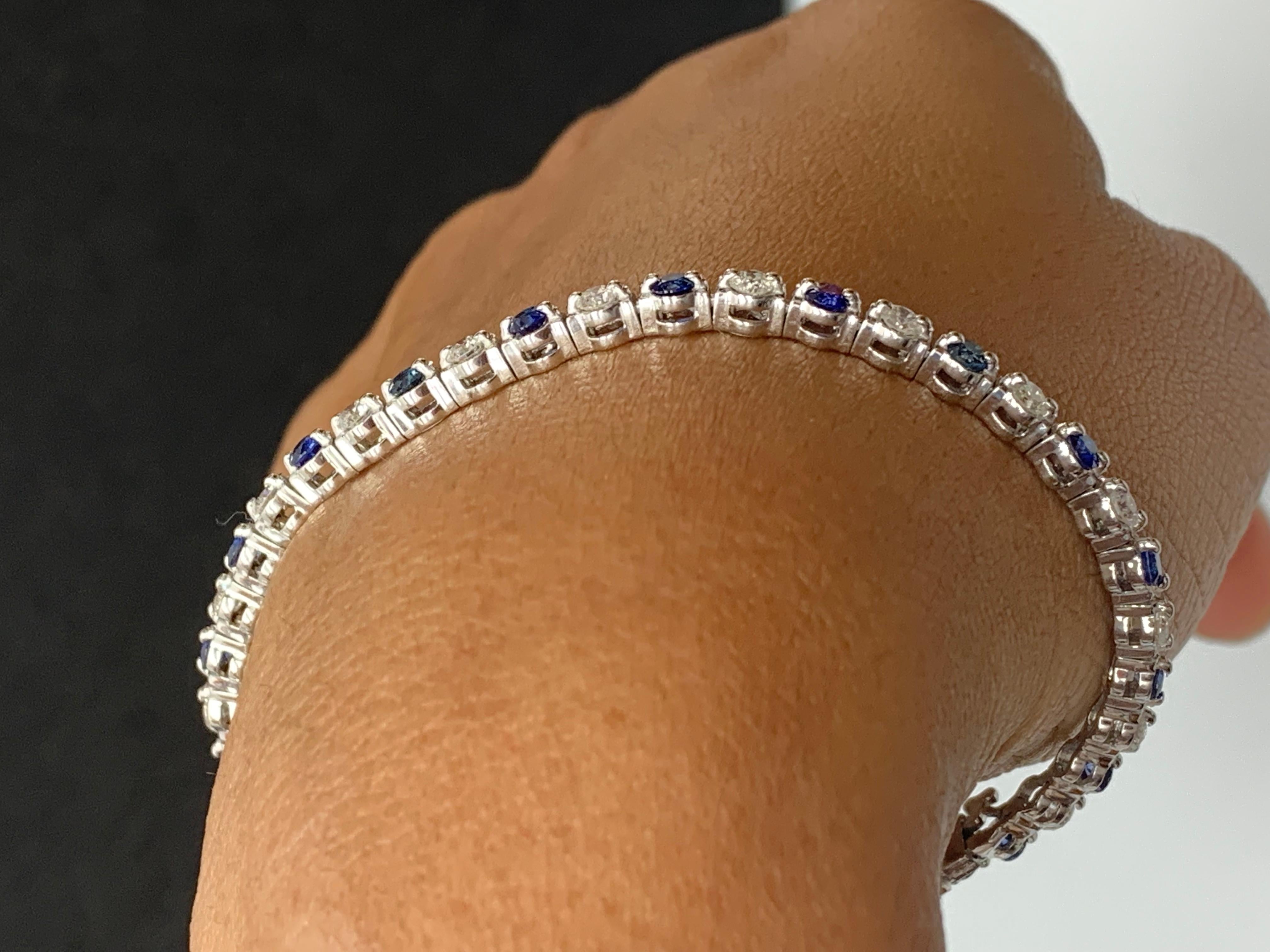 Grandeur 2.65 Carat Round Blue Sapphire and Diamond Bracelet in 14K White Gold For Sale 8
