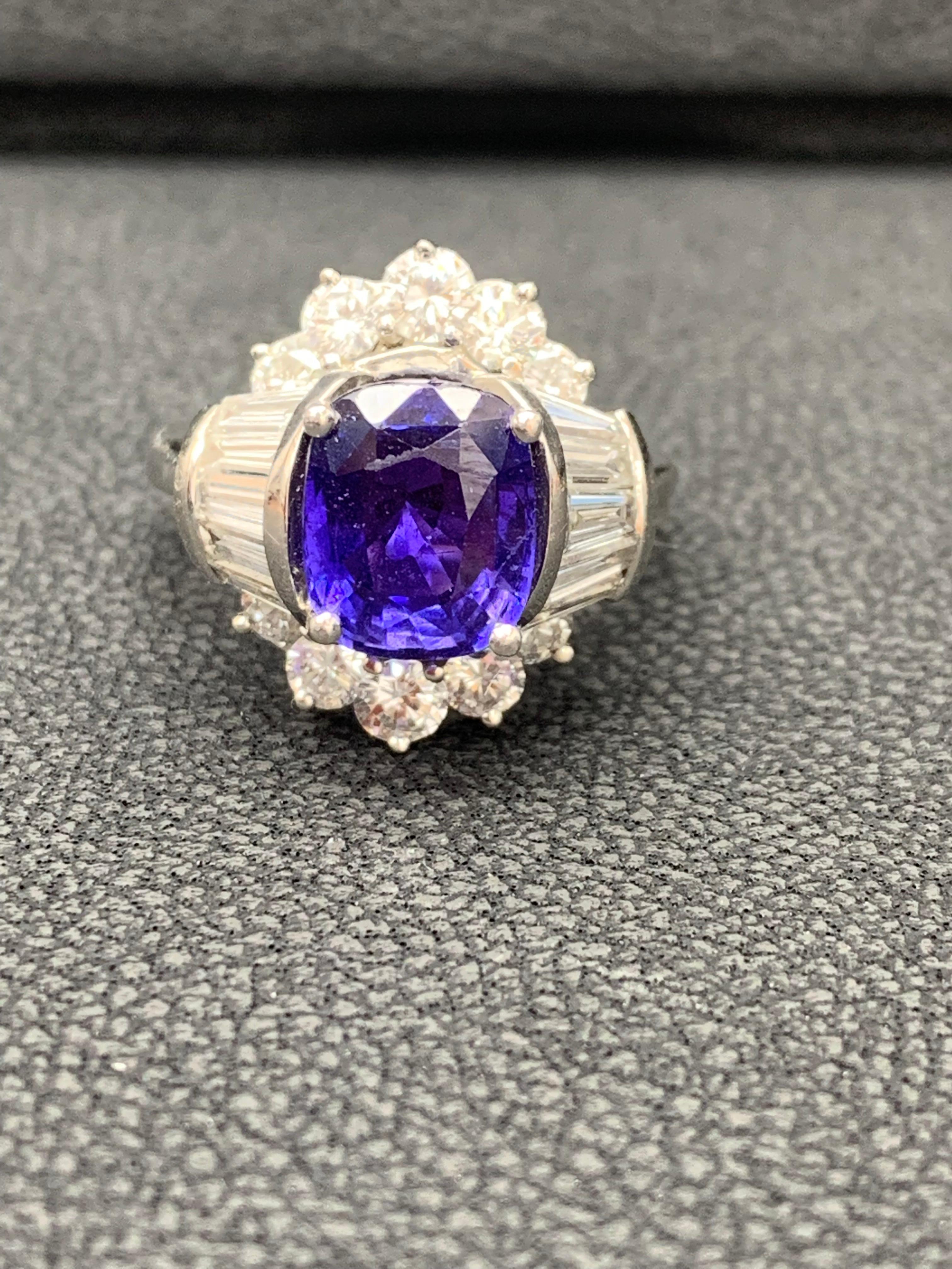 Grandeur 4.20 Carat Cushion Cut Sapphire and Diamond Ring in Platinum In New Condition For Sale In NEW YORK, NY