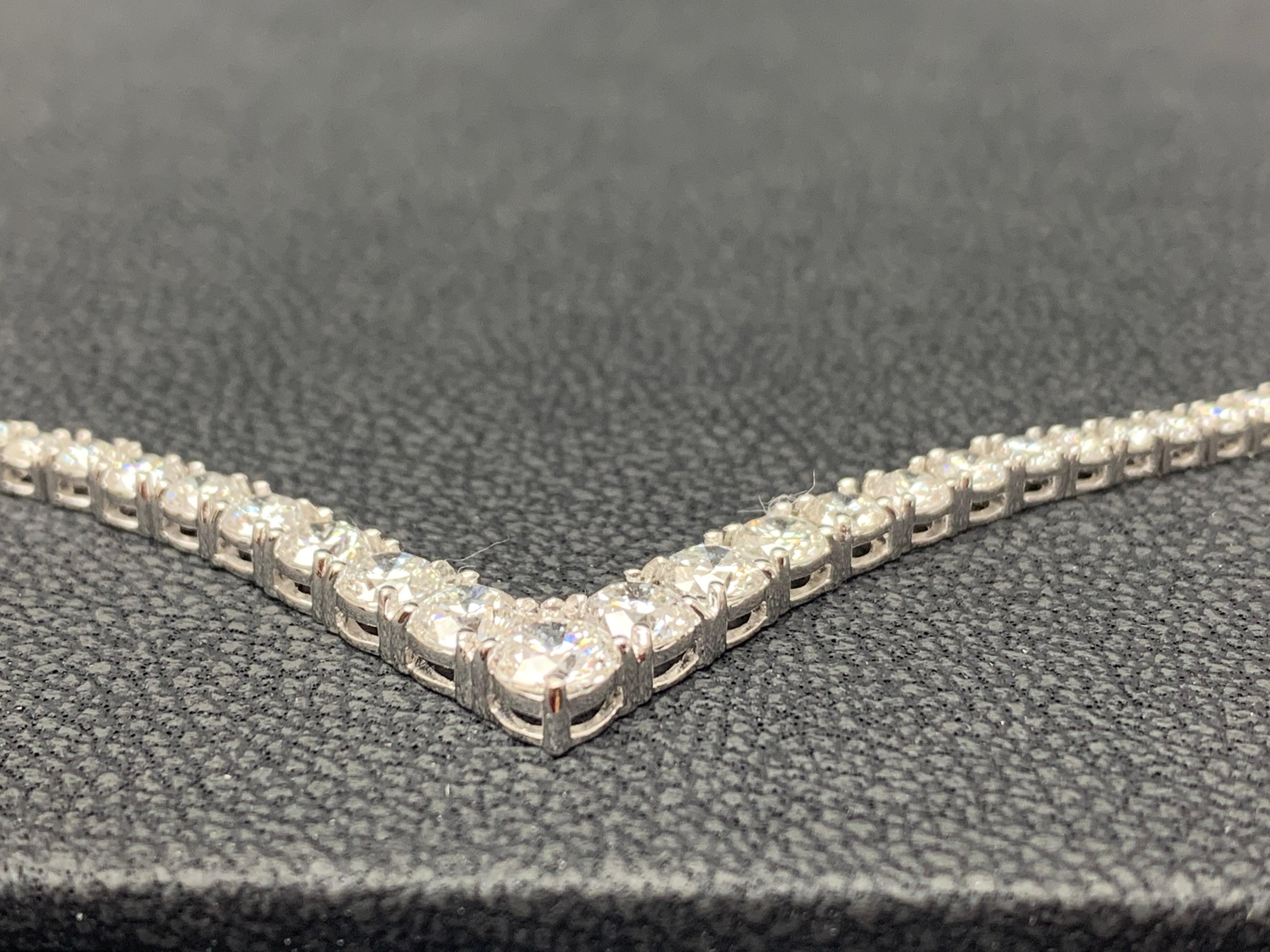 5.05 Carat Round Brilliant Diamond Graduating Necklace in 14K White Gold For Sale 7