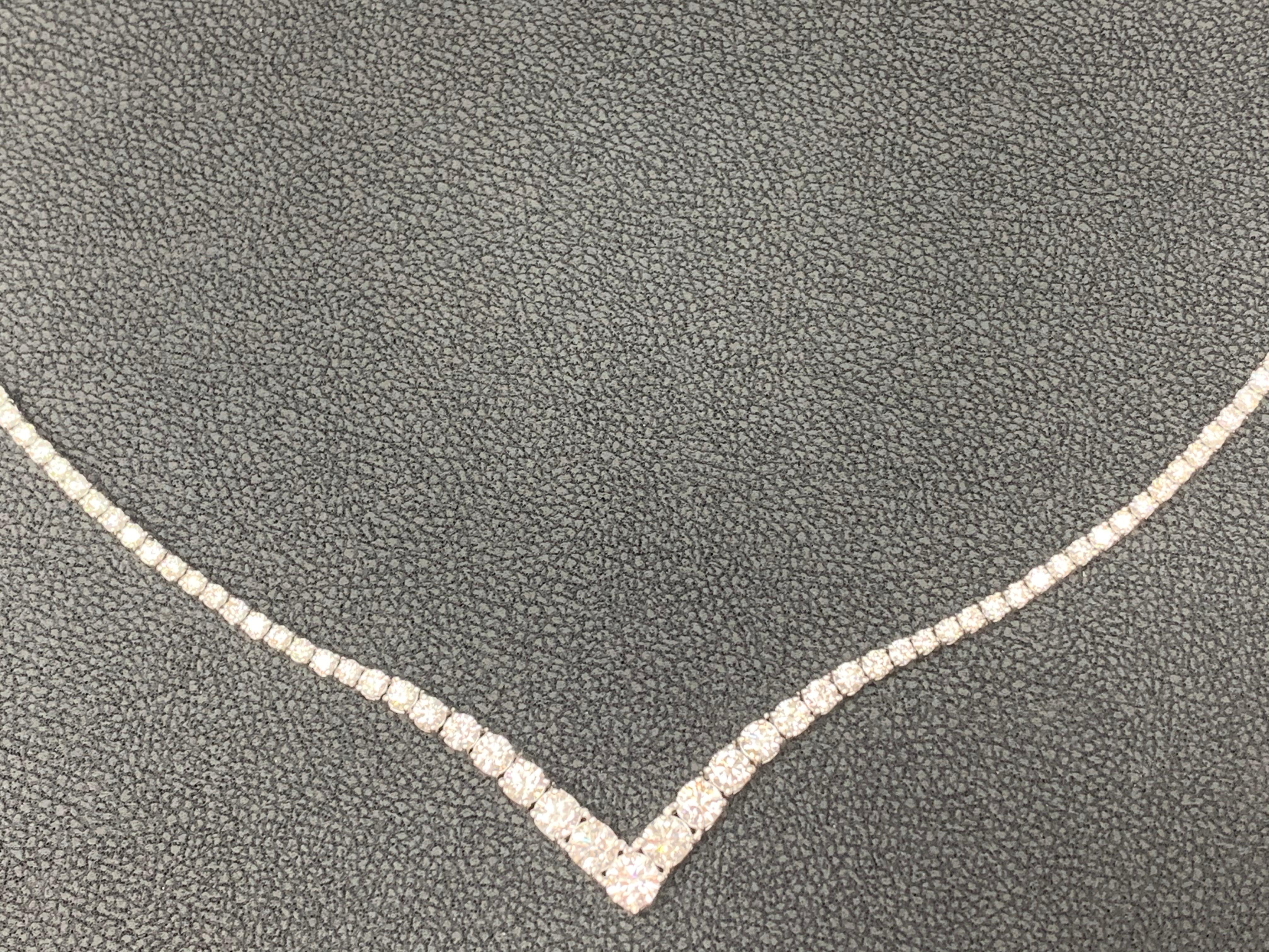 5.05 Carat Round Brilliant Diamond Graduating Necklace in 14K White Gold For Sale 9