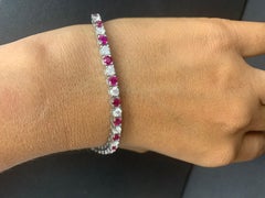 Bracelet tennis en or blanc 18 carats avec rubis de 5,37 carats et diamants de 3,52 carats