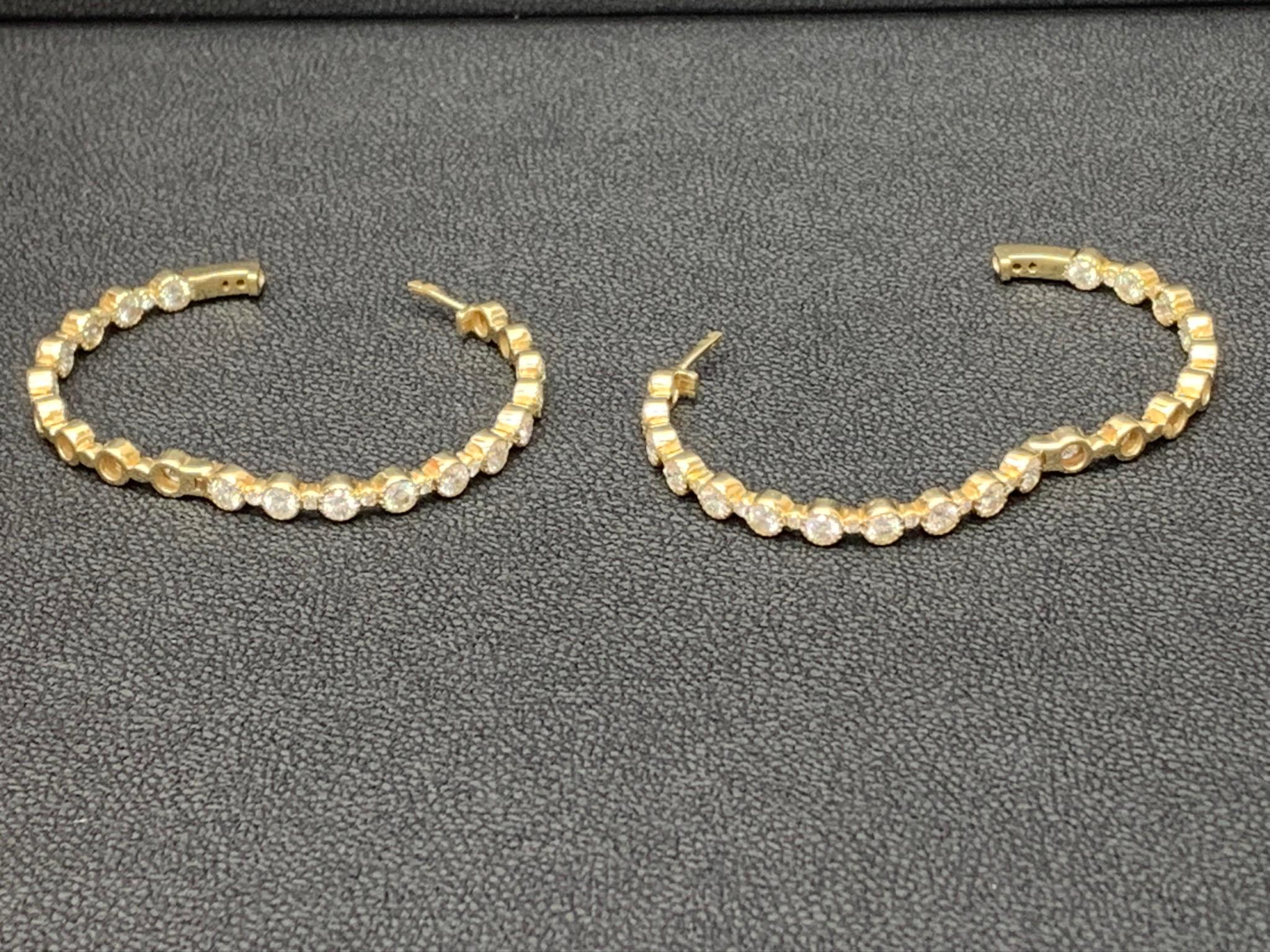 Women's 5.57 Carat Round Diamond Hoop Earrings in 14K Yellow Gold For Sale