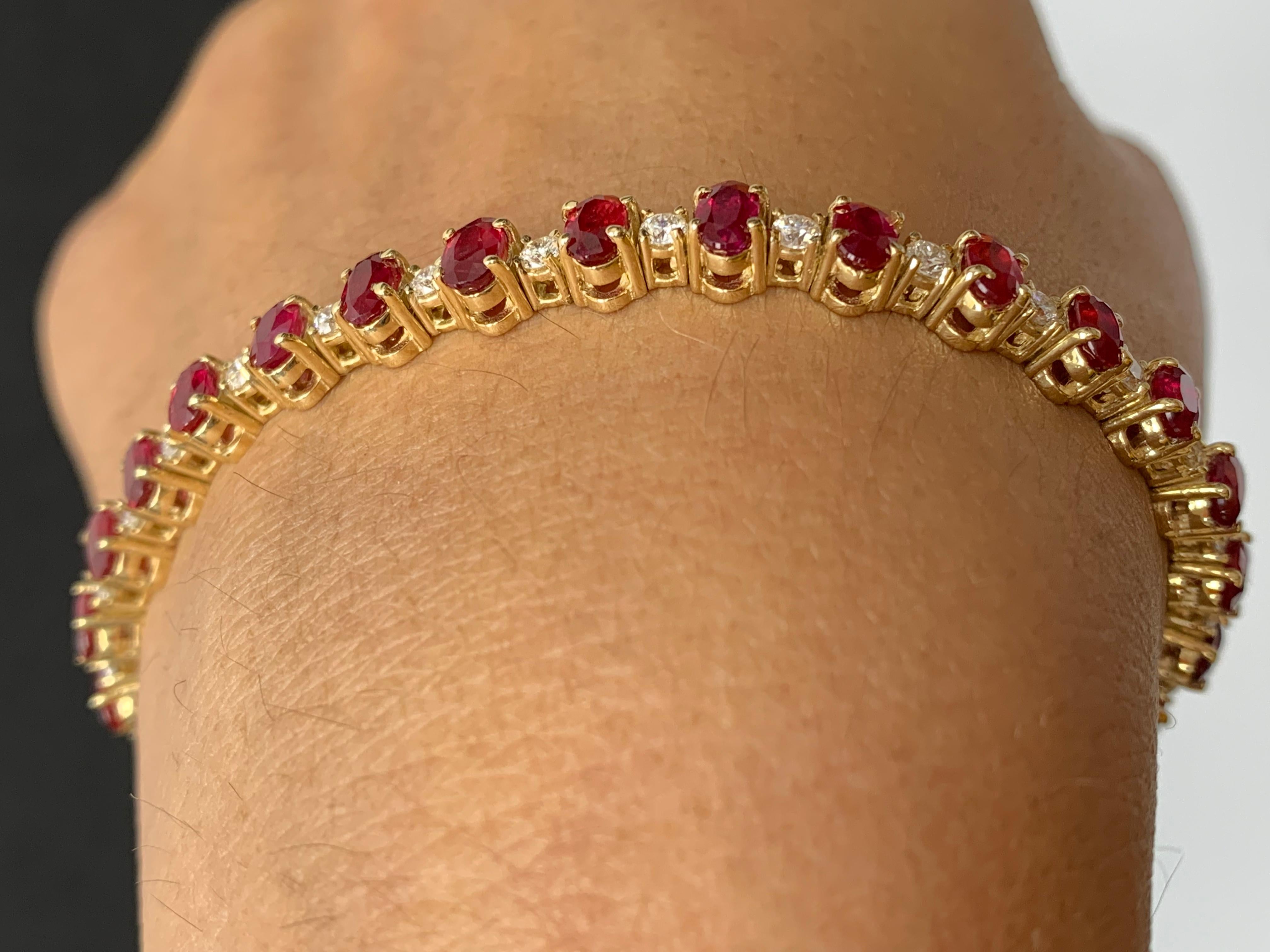 Modern Grandeur 9.27 Carats Oval Cut Ruby and Diamond Bracelet in 14k Yellow Gold For Sale
