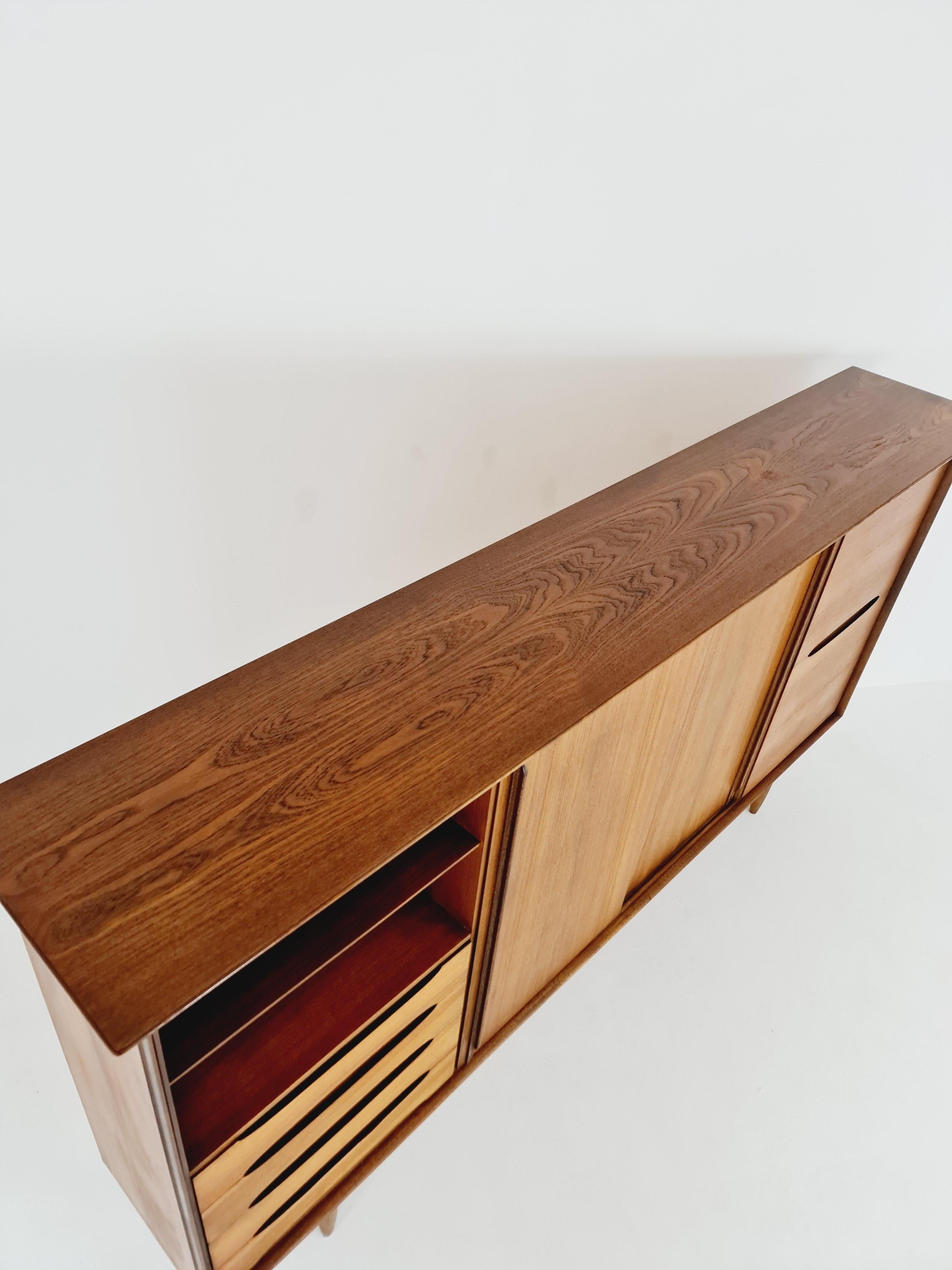 Grandeur Mid-Century German vintage Sideboard by Ernst Dieter Hilker for Omnia For Sale 4