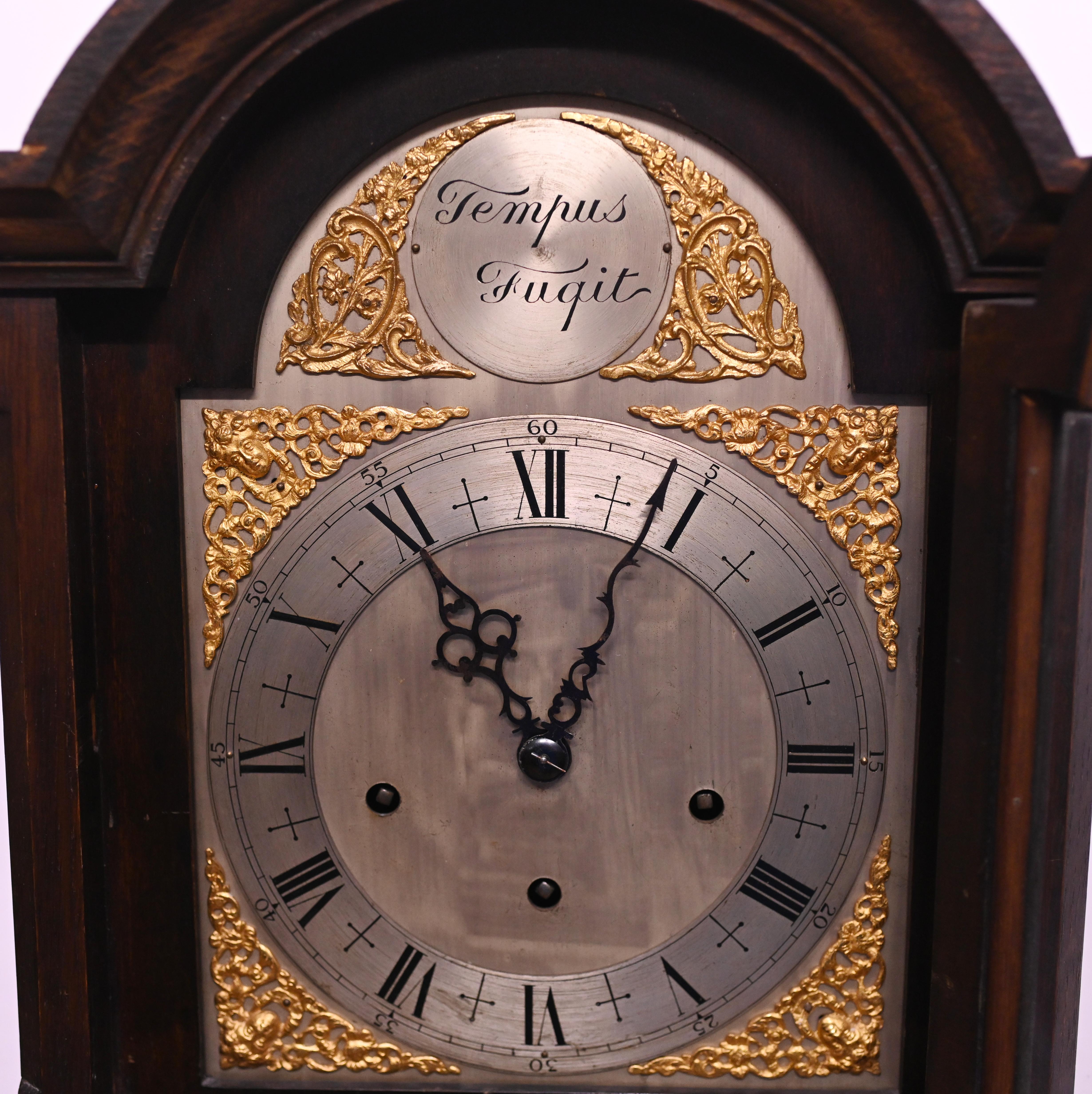 Grandfather Clock Oak Longcase Chiming Tempus Fugit In Good Condition For Sale In Potters Bar, GB