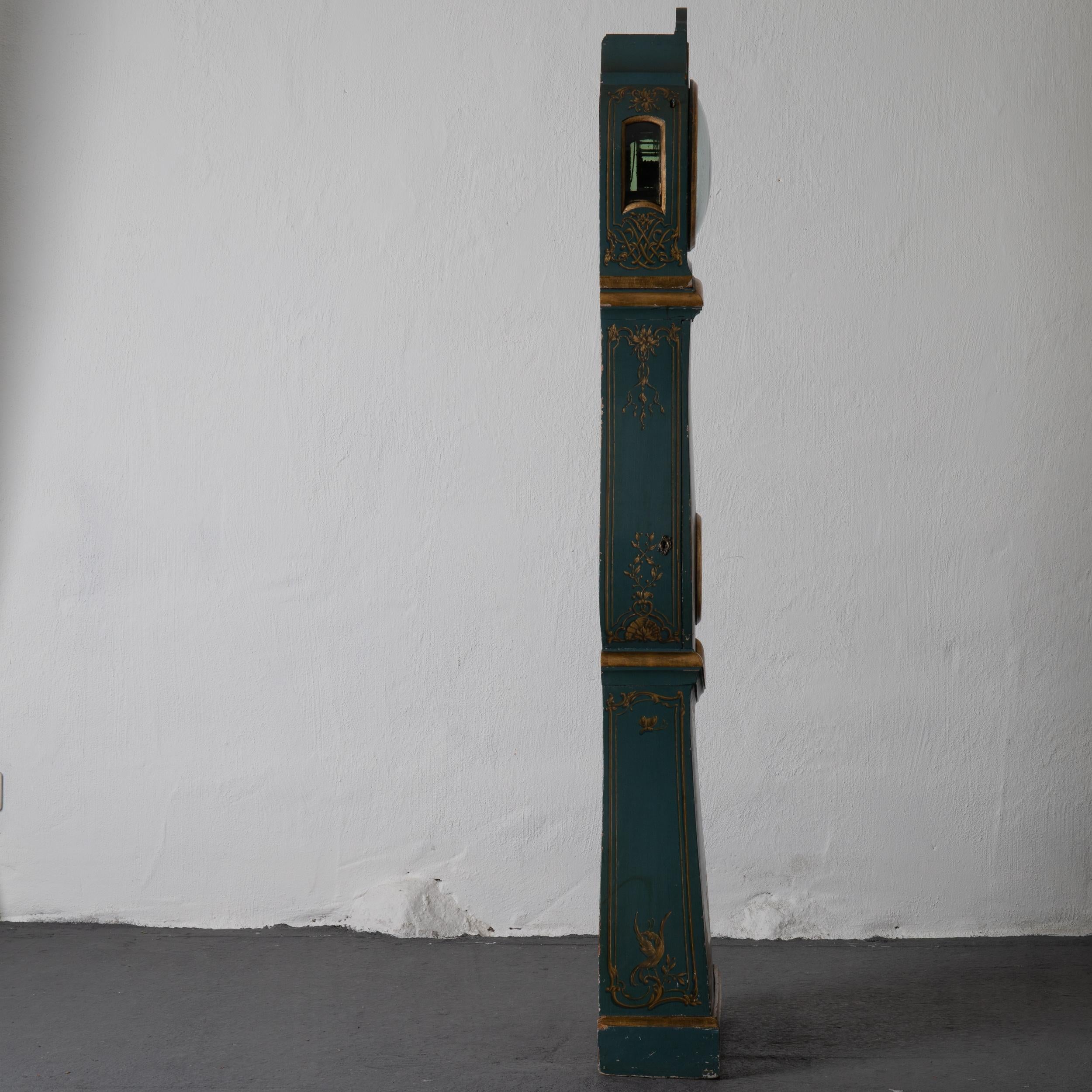green grandfather clock
