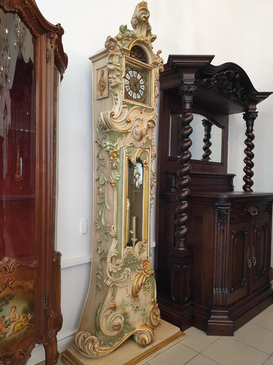 Impressive and beautiful in form, over two metres height standing clock (floor), made in Venetian Rococo style, with meticulous attention to even the smallest historical detail.
 The versatility and extravagance of the Rococo ornament are