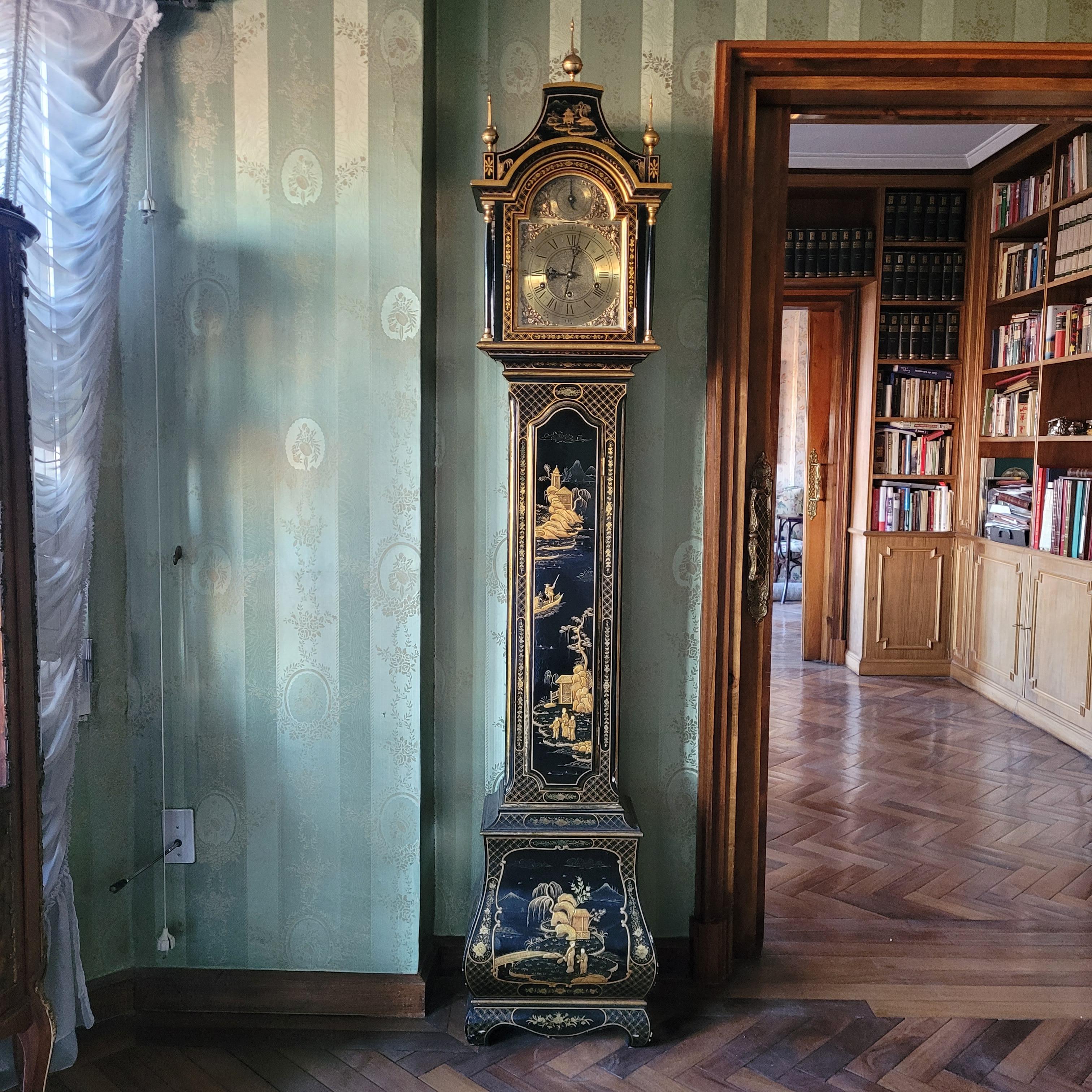 Abuelo lacado verde  chinoiserie madera  Reloj Europeo Portugués en venta
