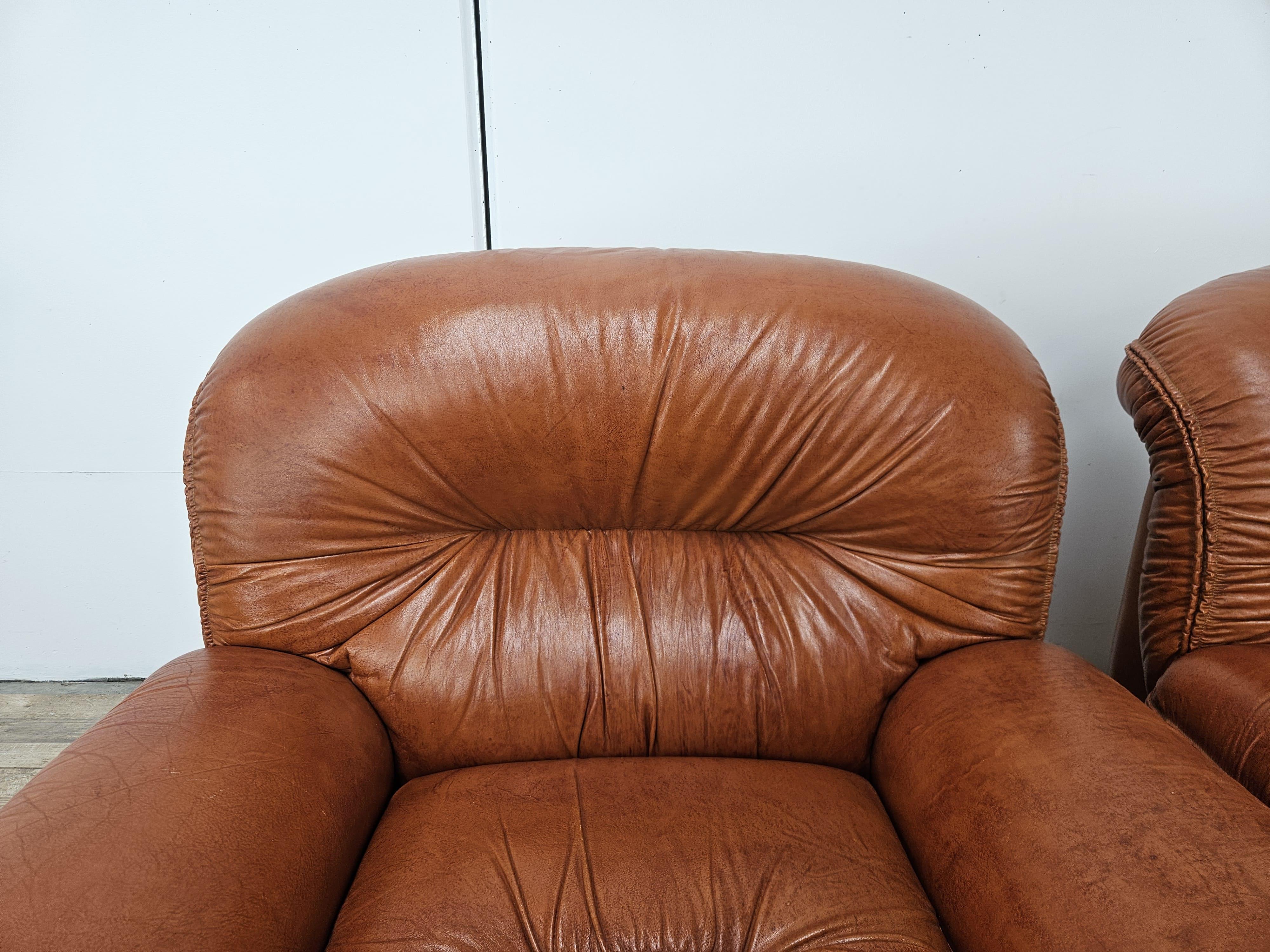Late 20th Century Grandi poltrone in pelle anni '70 cognac in vendita