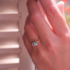 Anais Rheiner 18 Karat Yellow Gold Pear Shape Grandidierite Band Ring