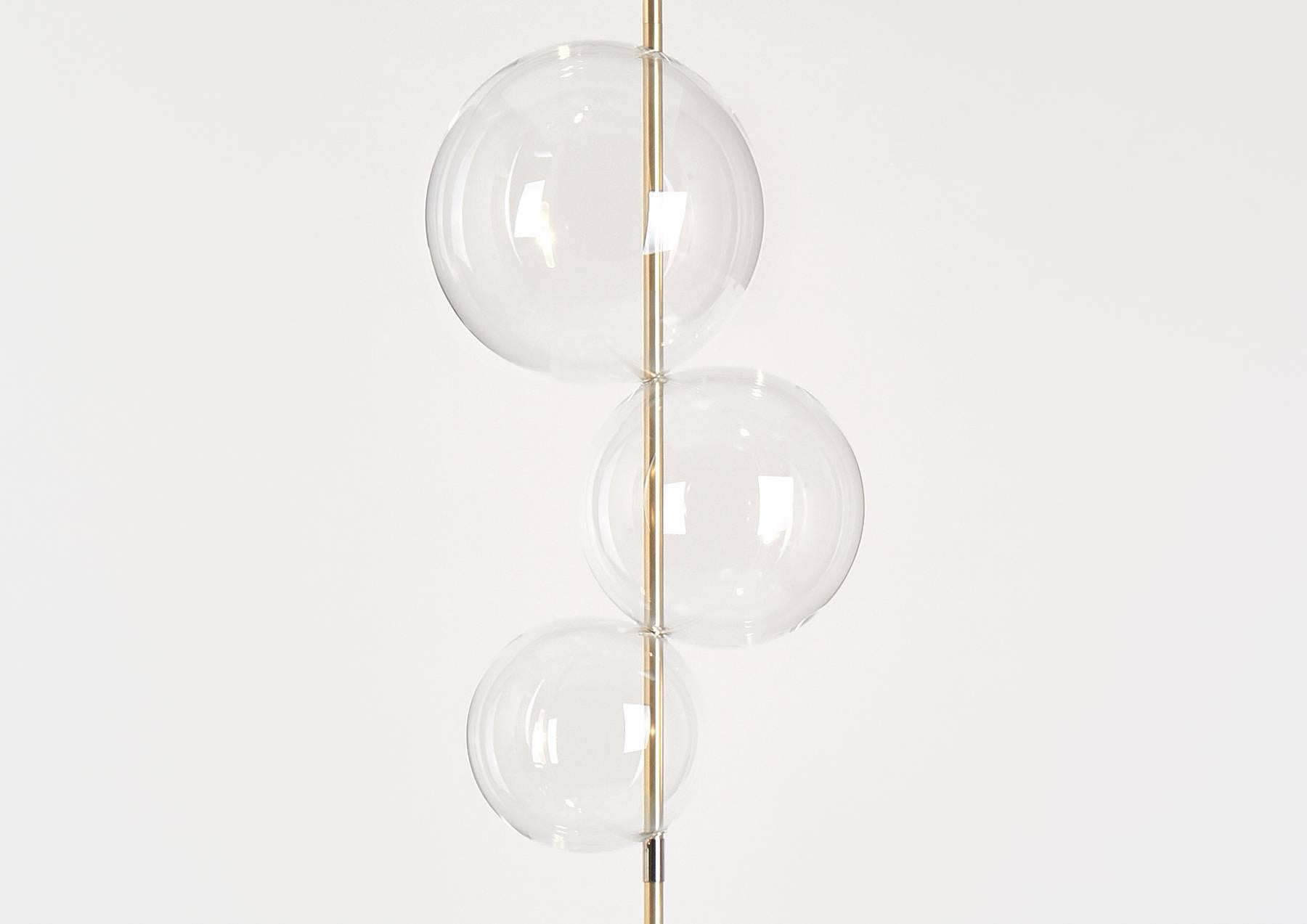 Grandine Three Lights Contemporary Floor Lamp Brushed Brass Handblown Glass  In New Condition For Sale In Reggio Emilia, IT