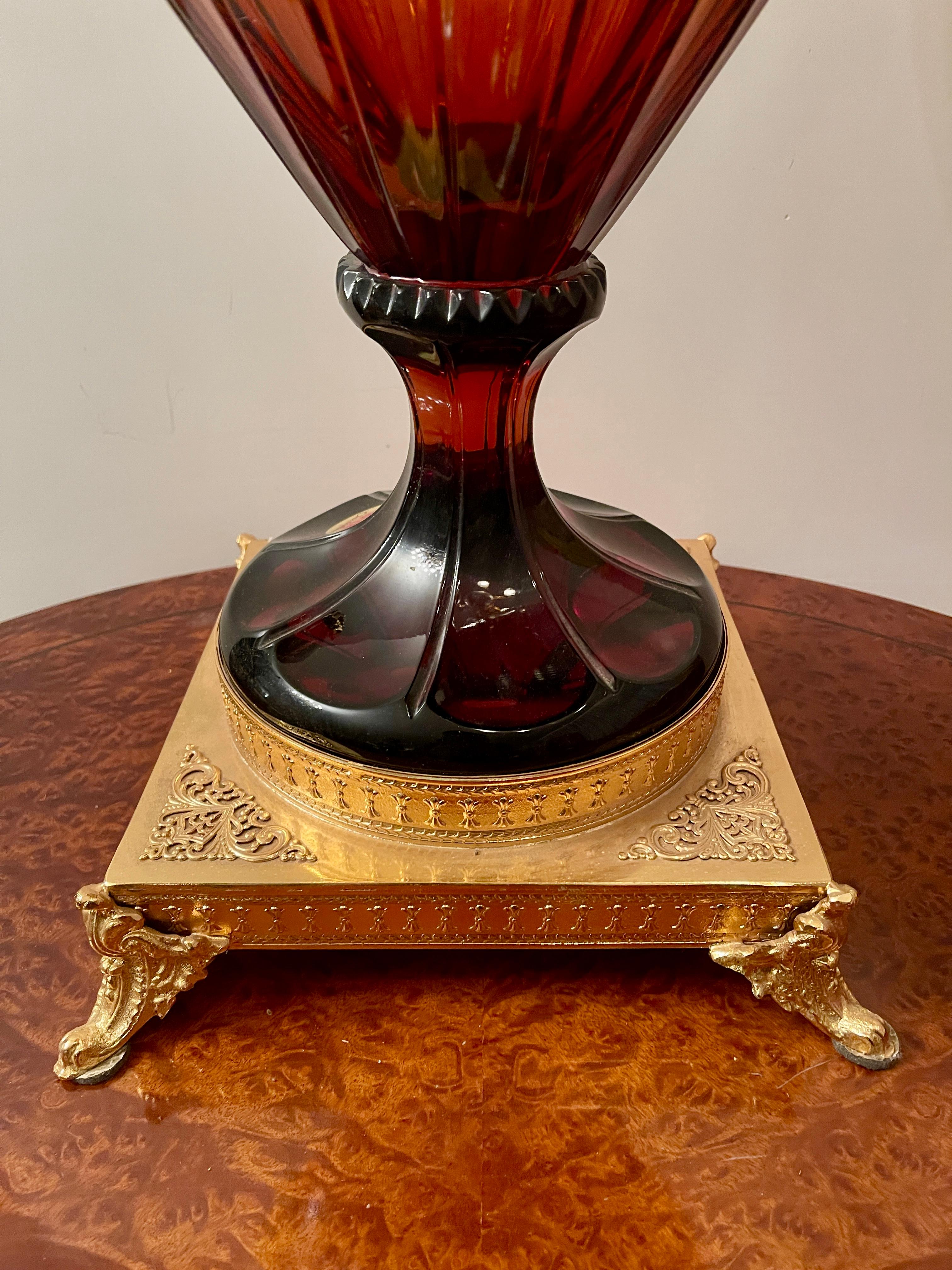 Grandiosa Anfora in cristallo e bronzo placcato oro florentine italian XX secolo 