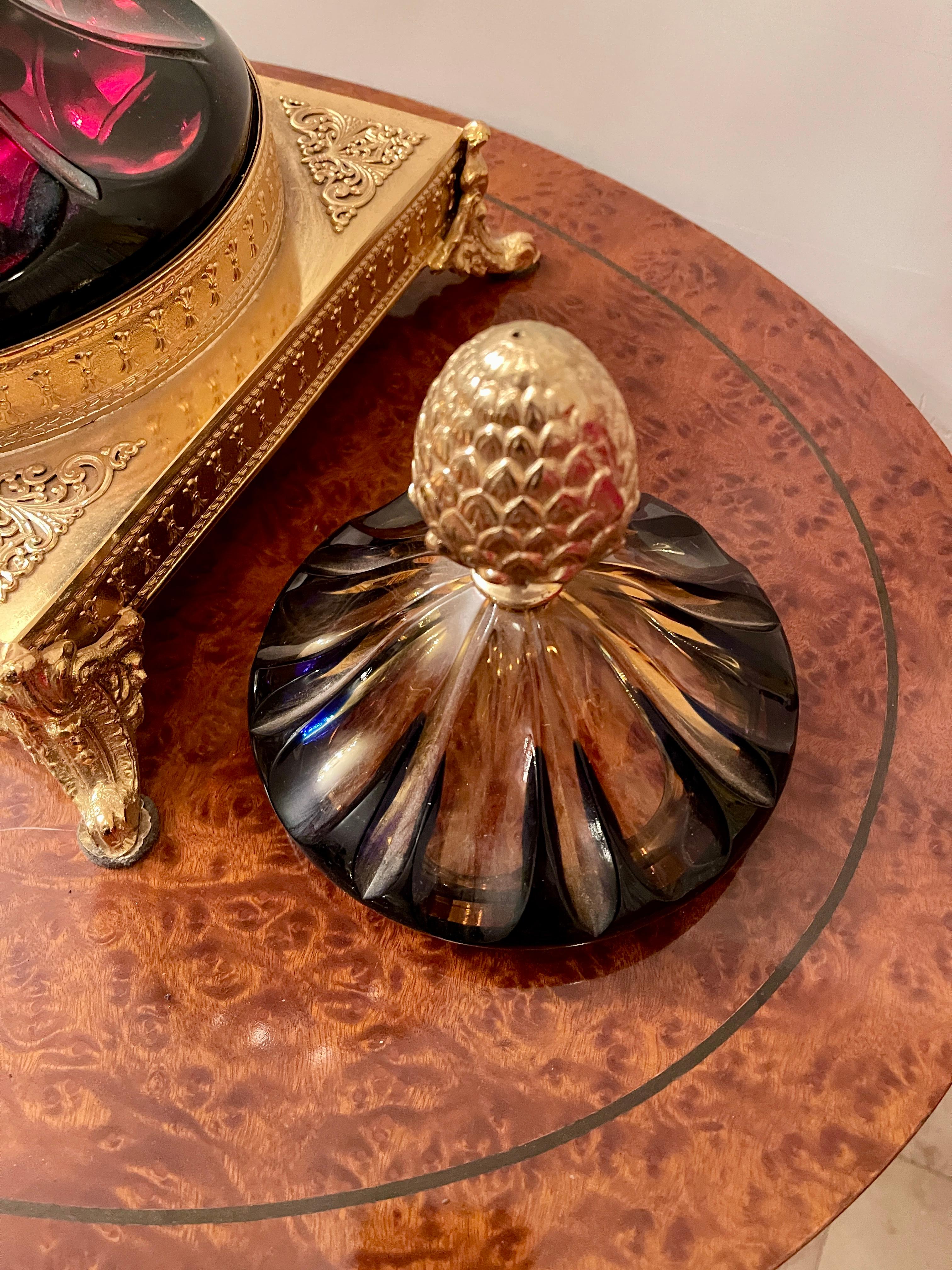 Bronzo Grandiosa Anfora in cristallo e bronzo dorato  florentine italian XX secolo in vendita