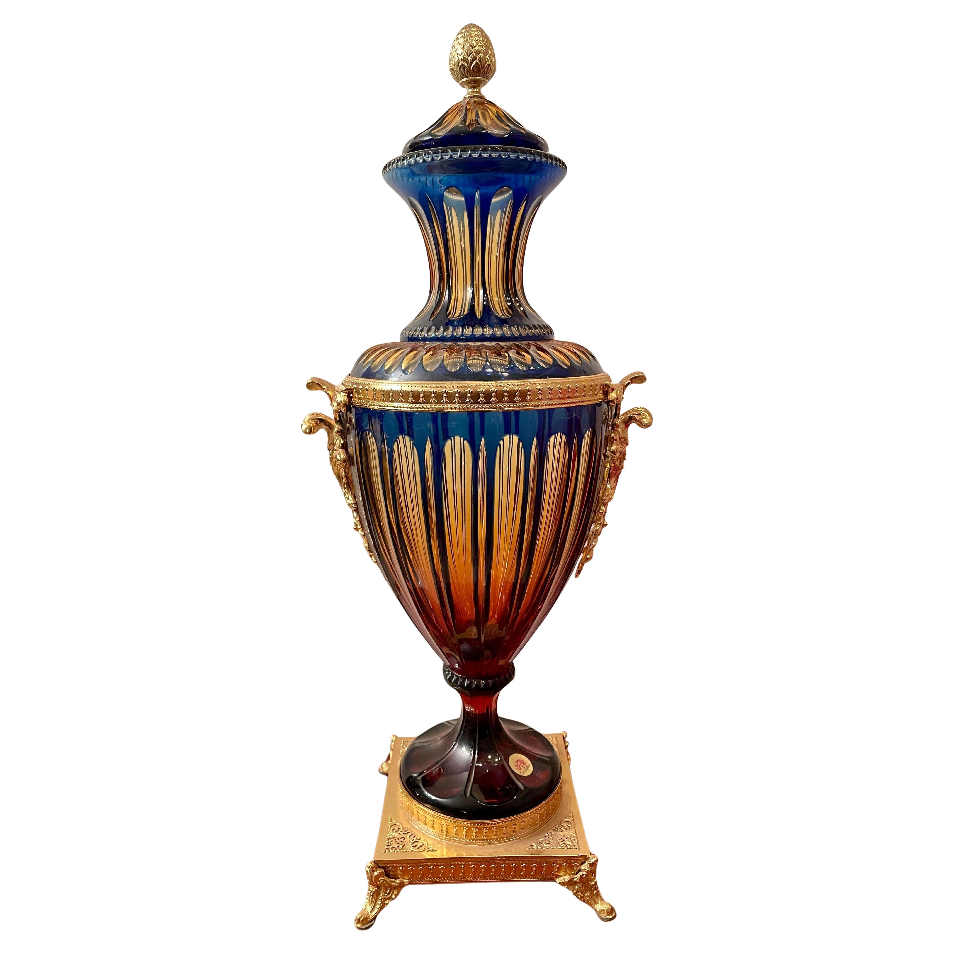 Grandiosa Anfora in cristallo e bronzo dorato  florentine italian XX secolo