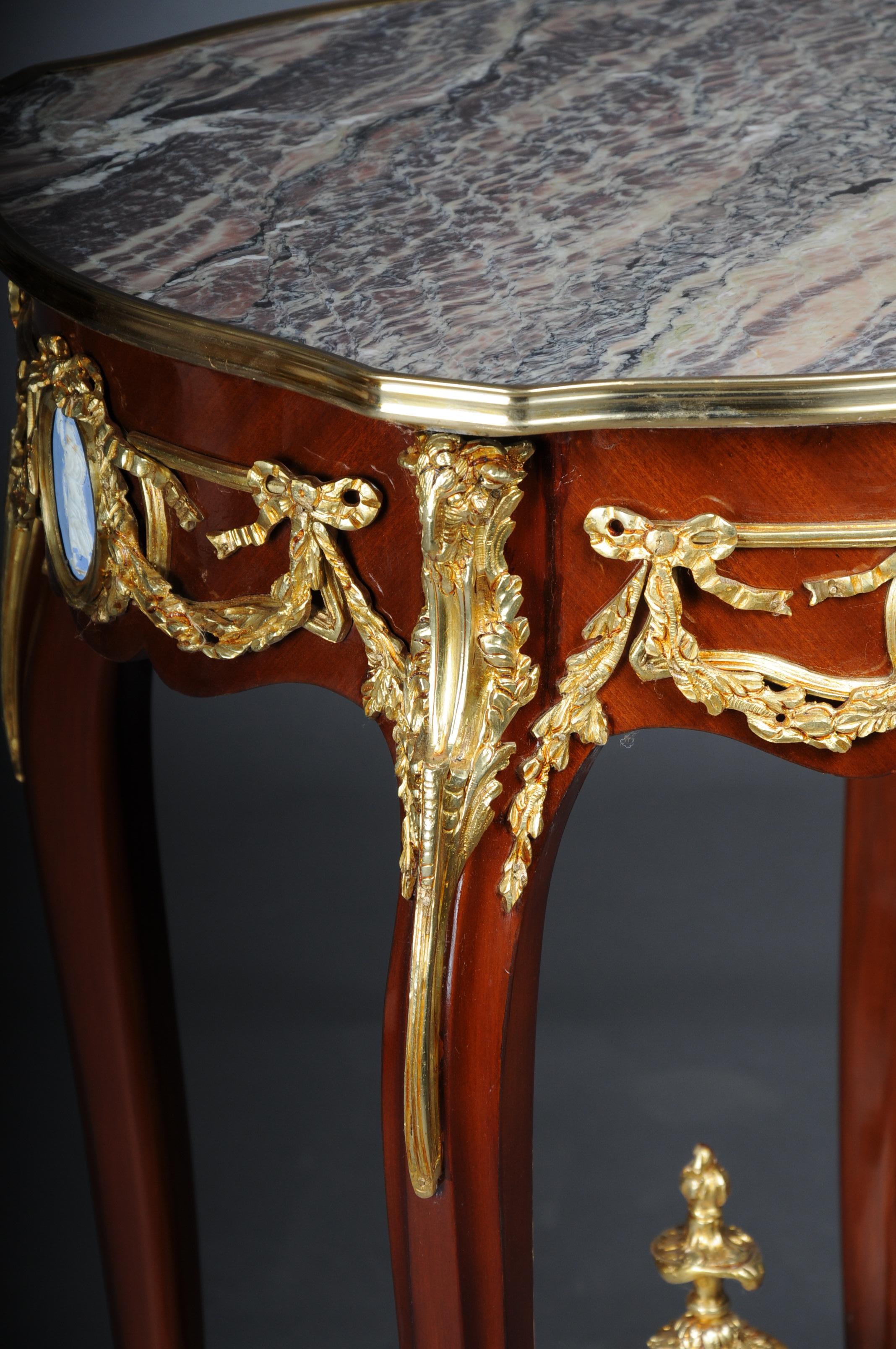 Beistelltisch im Louis-XV-Stil mit Bronze und Marmor aus Buchenholz im Louis-XV-Stil im Angebot 3