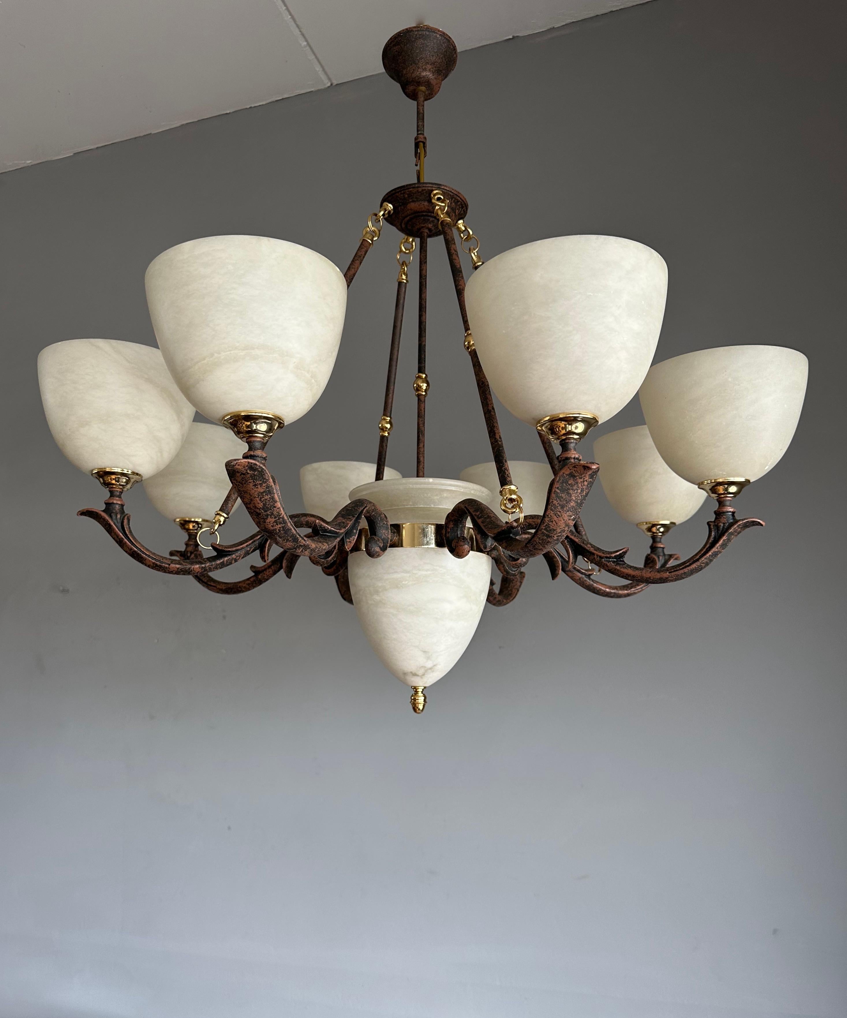 Grandiose & Unique Midcentury Made Alabaster 10-Light Pendant / Chandelier 1970s In Excellent Condition For Sale In Lisse, NL