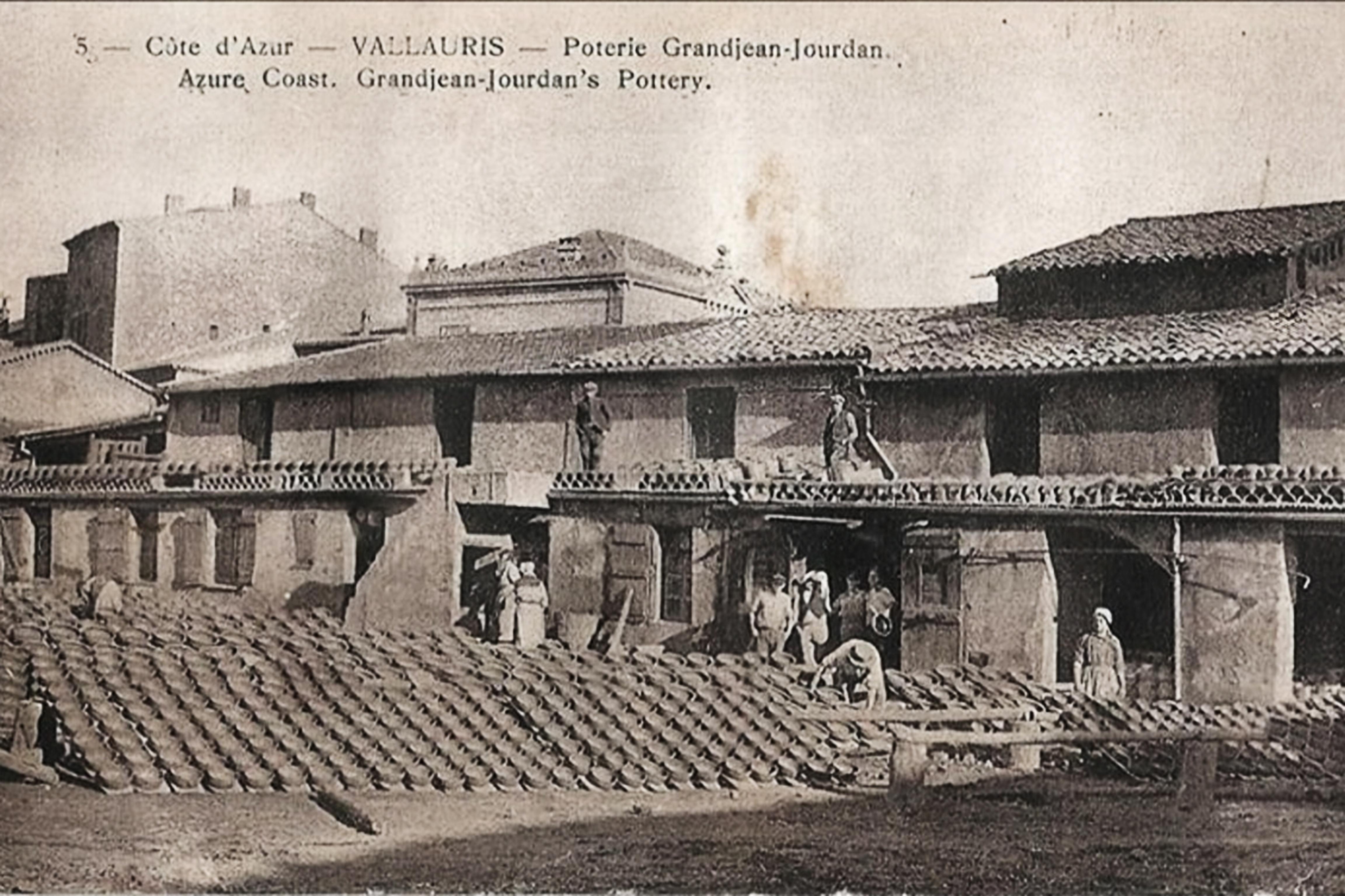 Grandjean Jourdan, services à thé en céramique Faux Bois. Vallauris, France, années 1950 en vente 13