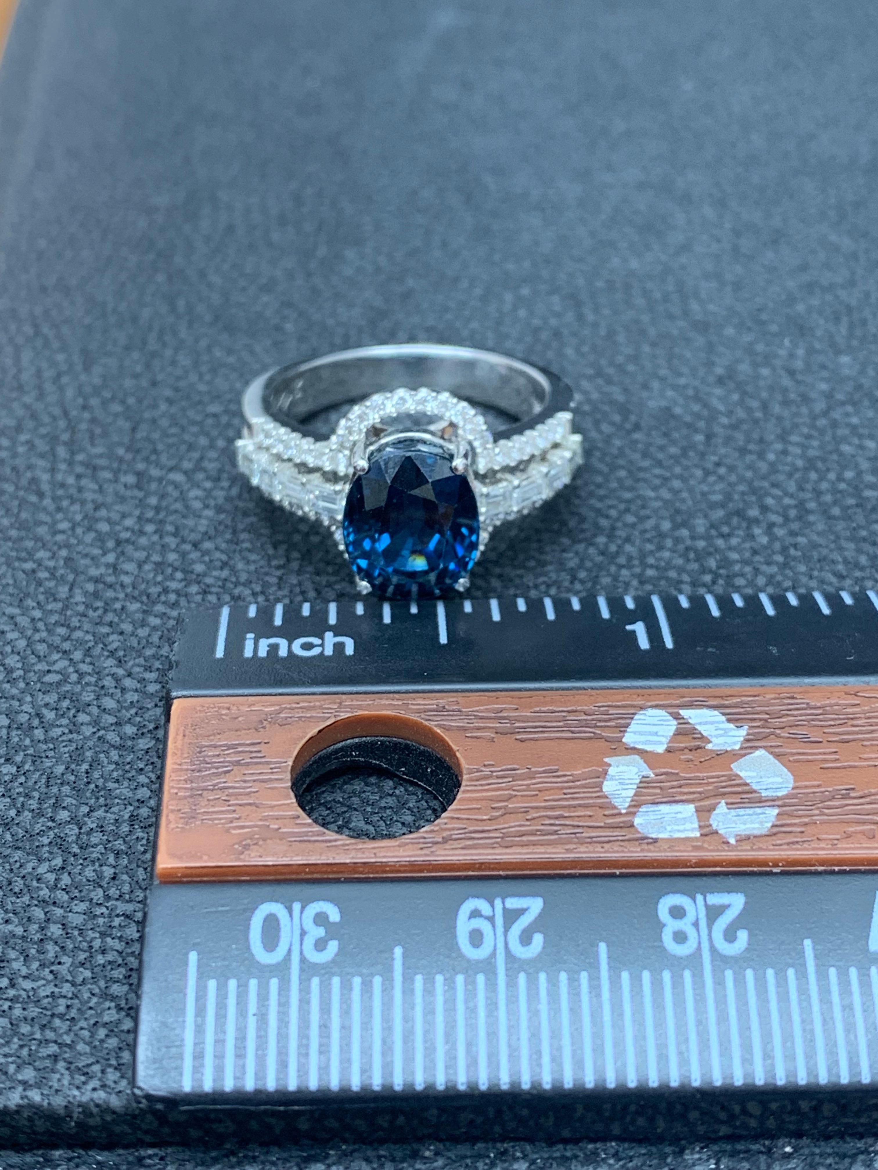 Granduer 2.75 Carat Oval Sapphire and Diamond Engagement Ring in 18K White Gold In New Condition For Sale In NEW YORK, NY