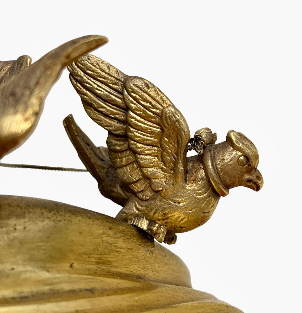 Bronze Grandvoinnet à Paris - Horloge en bronze de la période Empire en vente
