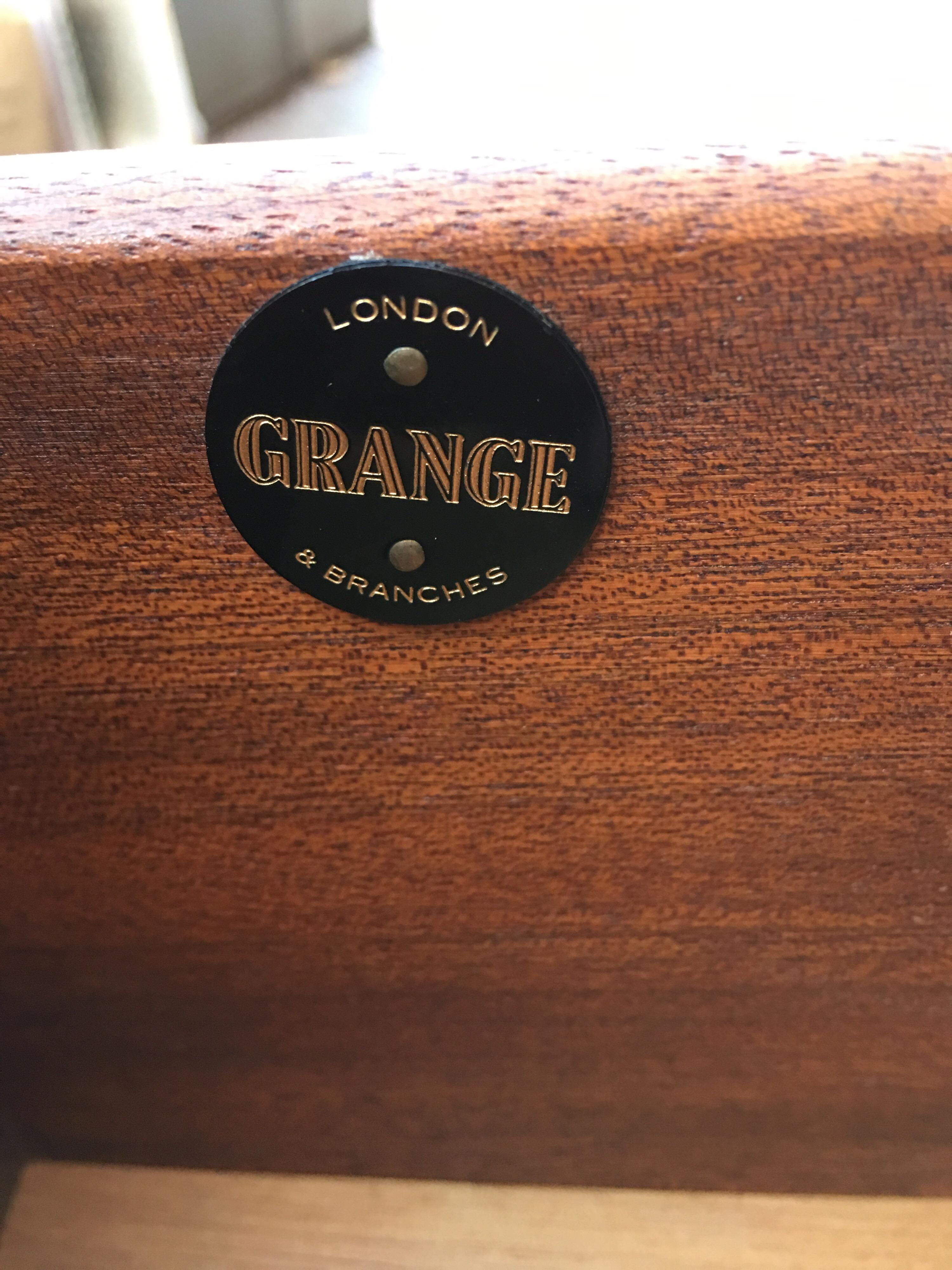 Grange French 4-Drawer Rosewood Dresser 4