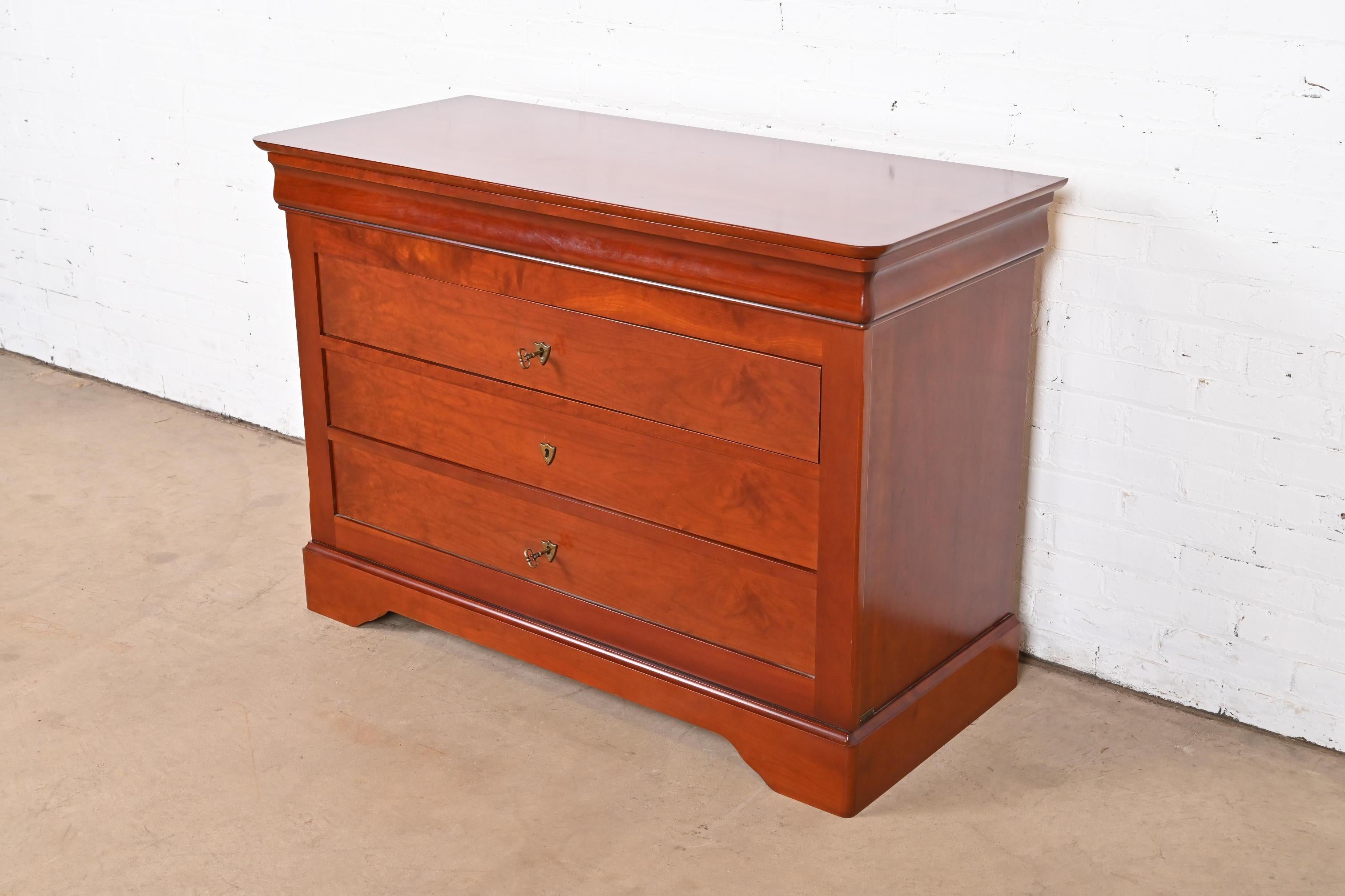 Grange French Louis Philippe Cherry Wood Chest of Drawers In Good Condition In South Bend, IN