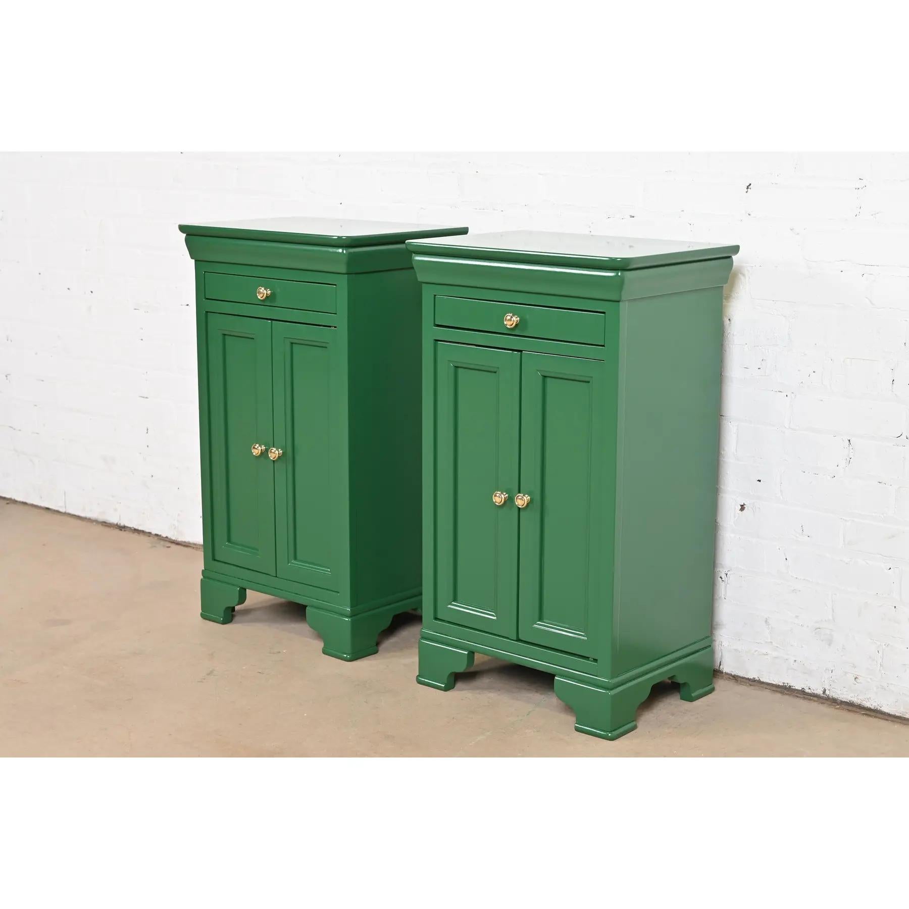 Grange French Louis Philippe Green Lacquered Nightstands, Newly Refinished In Good Condition For Sale In South Bend, IN