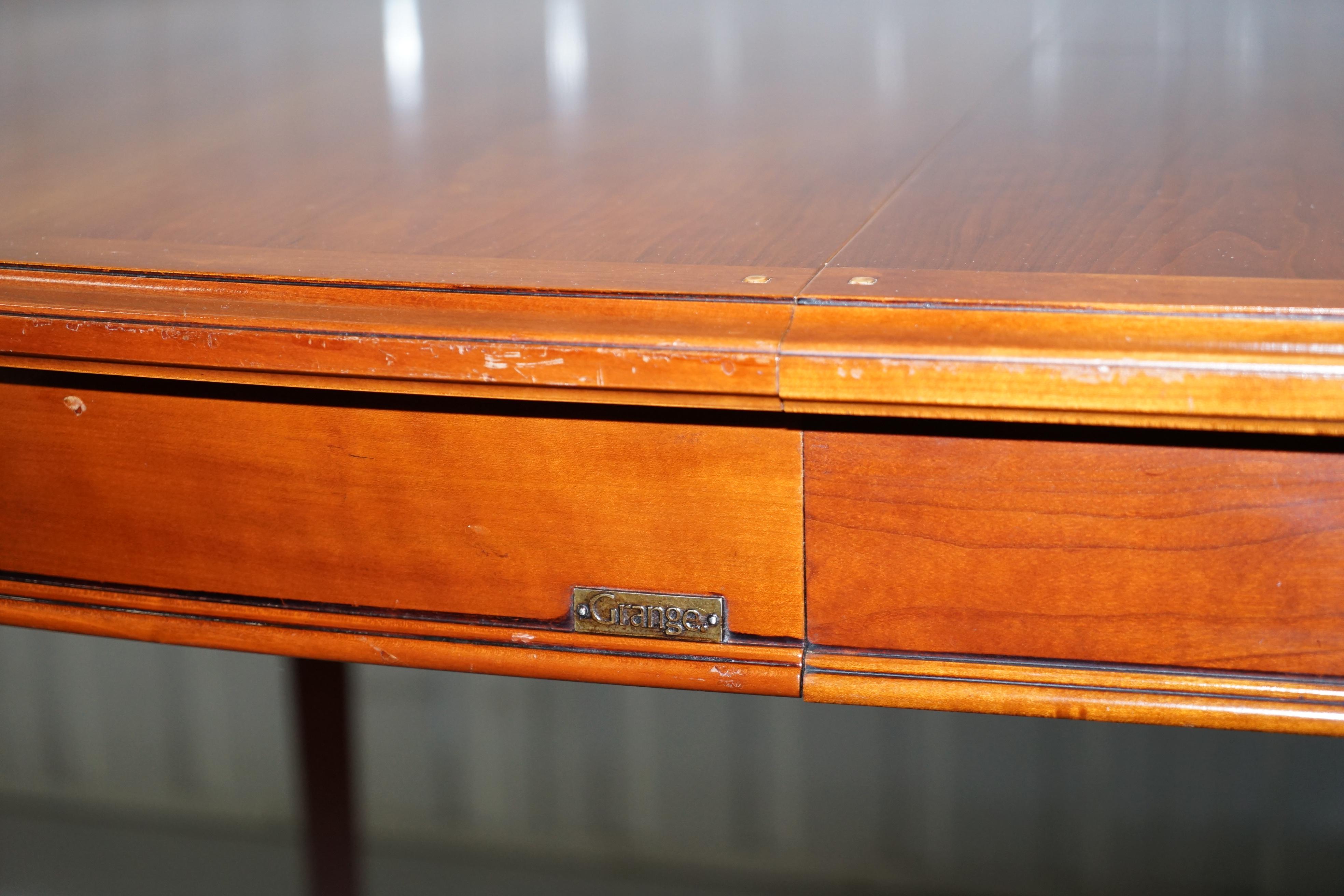 Grange Made in France Cherry Wood Extending Dining Table Seats 6 8 10 12 In Good Condition In West Sussex, Pulborough