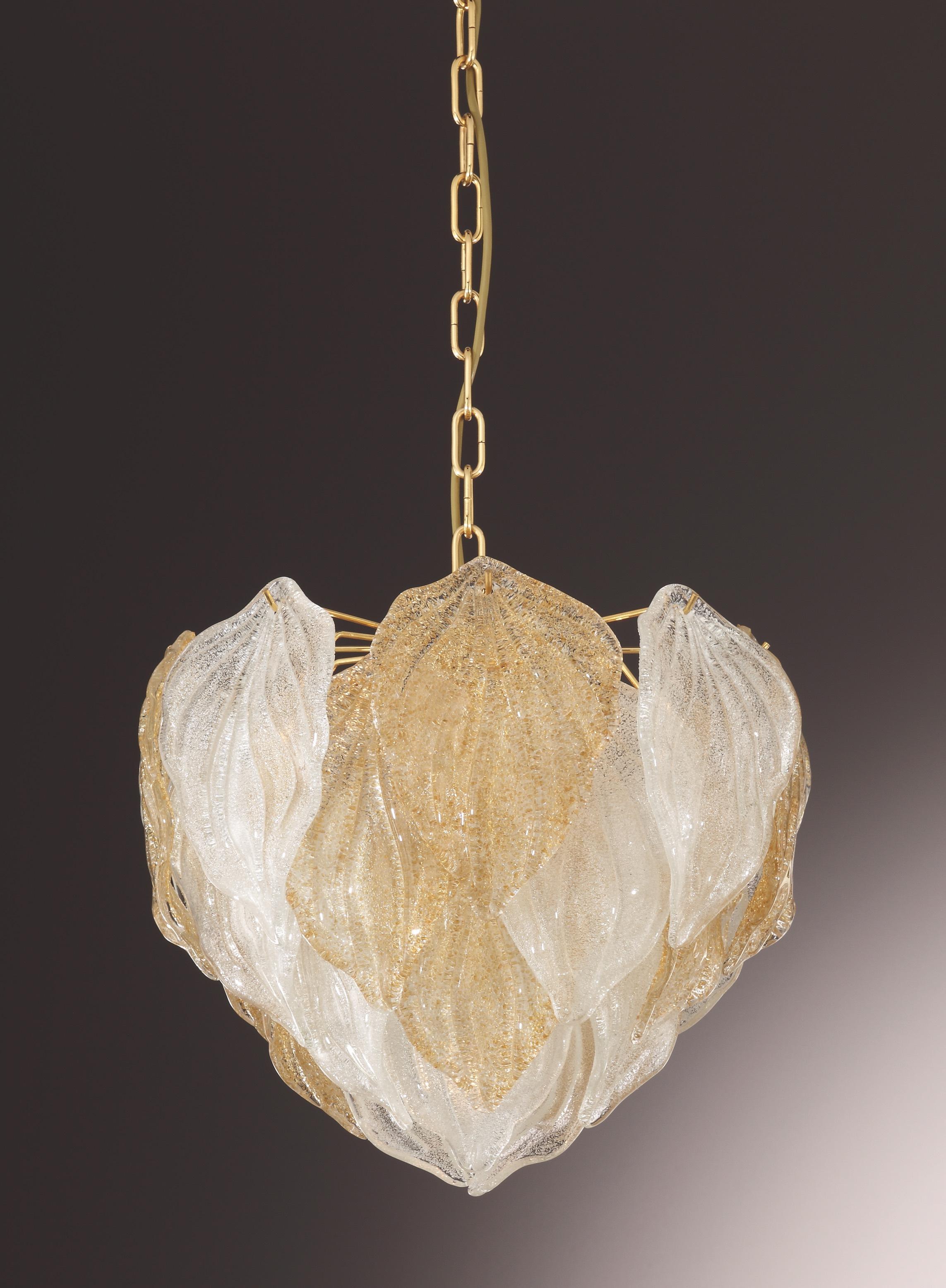 Mid-Century moderno Lampadario a foglie Graniglia di Fabio Ltd in vendita